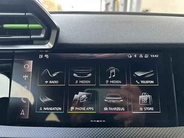 Audi RS3 SB quattro S-tronic Ansicht 34