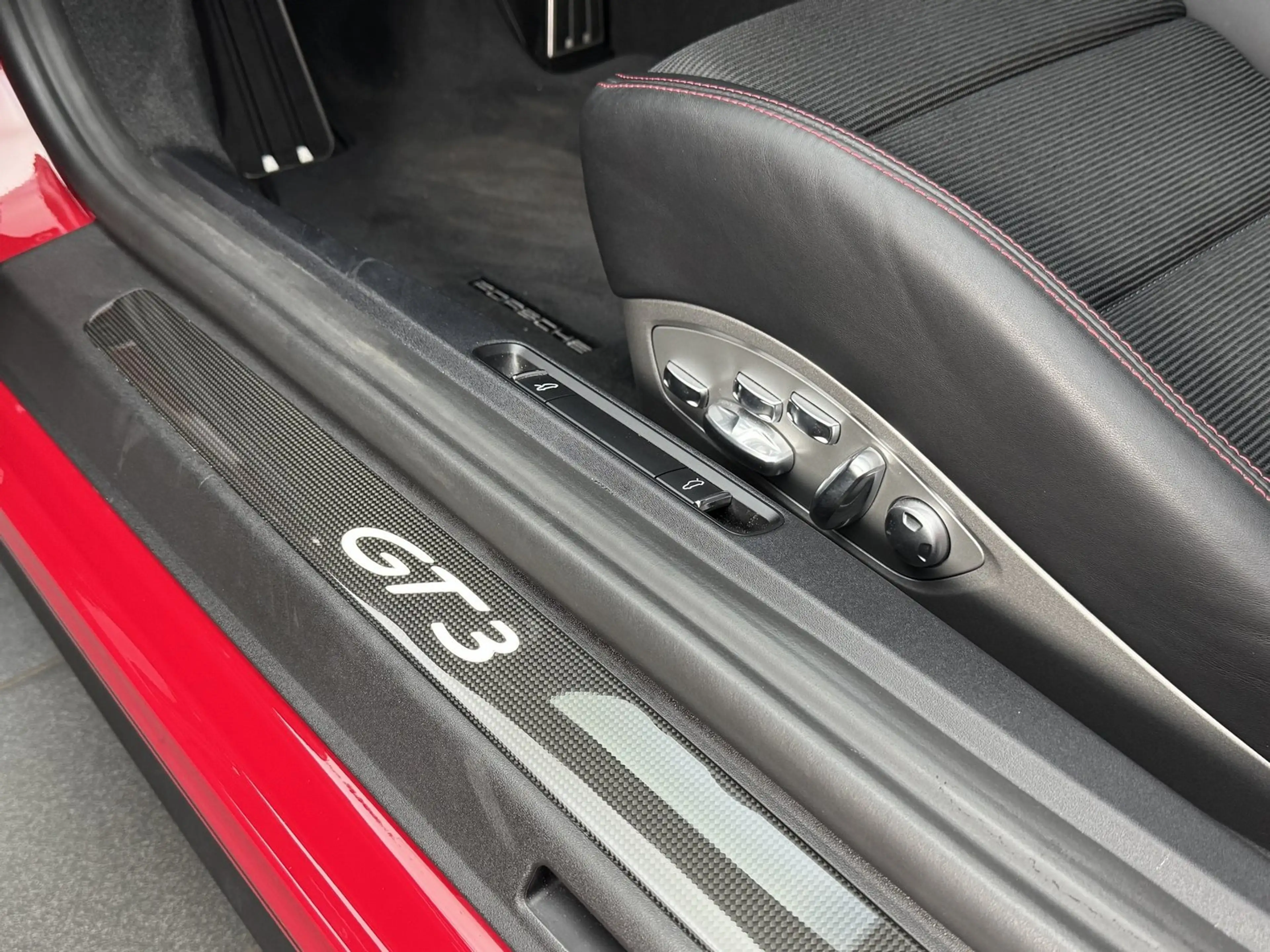 Porsche 991 GT3 touring * Lift * Ceramic Brake * Carbon * PDLS — photo 14