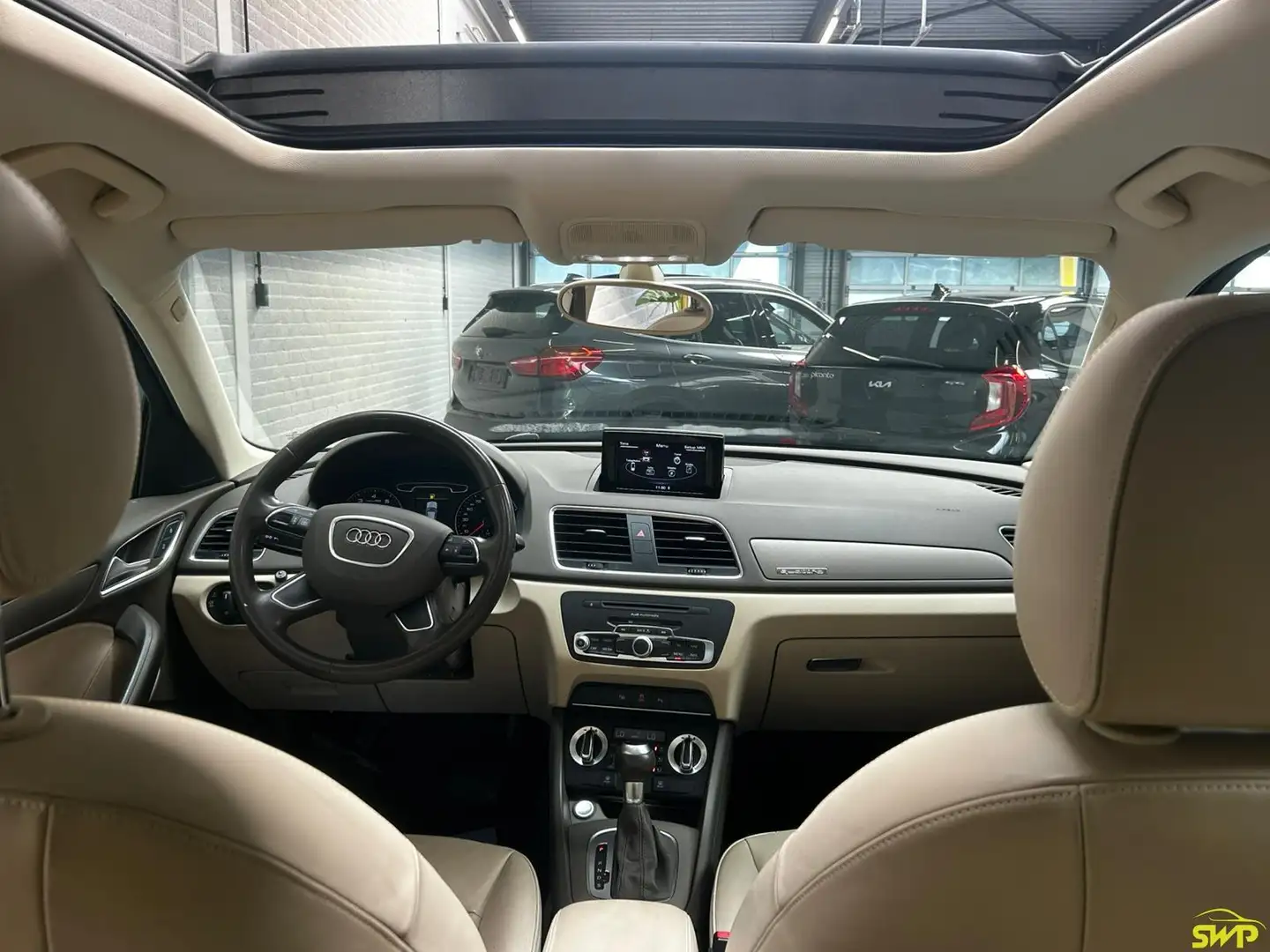 Audi Q3 2.0 TFSI quattro Sport Edition | S-line | Pano | L Grijs - 2