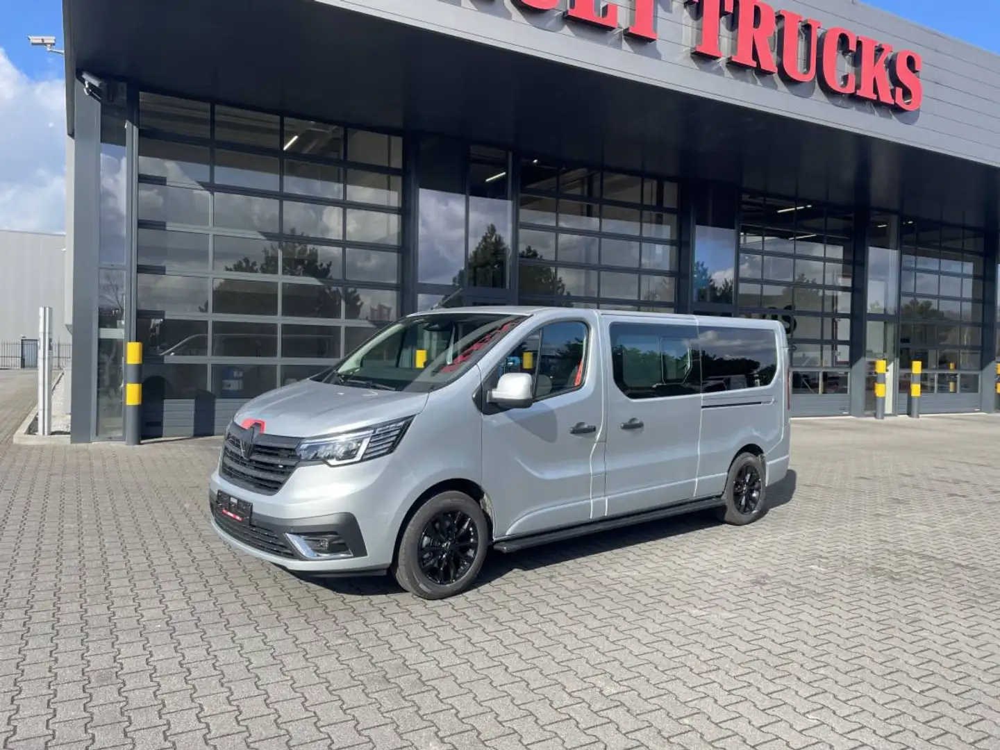 Renault Trafic SPECIAL DUBBELE CABINE automaat Zilver - 2