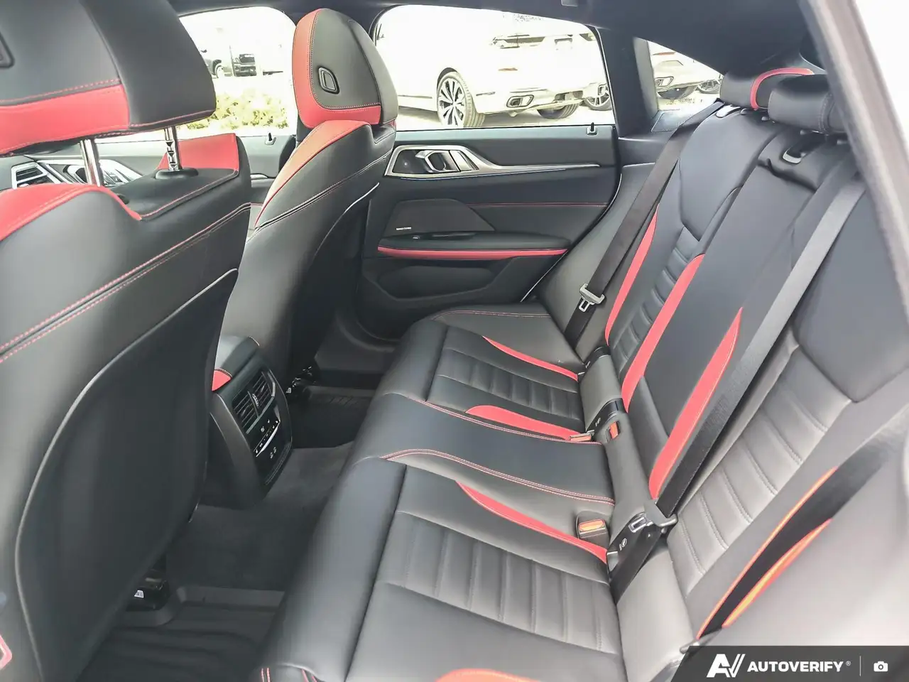 BMW 4 Series снимка BMW 4 Series