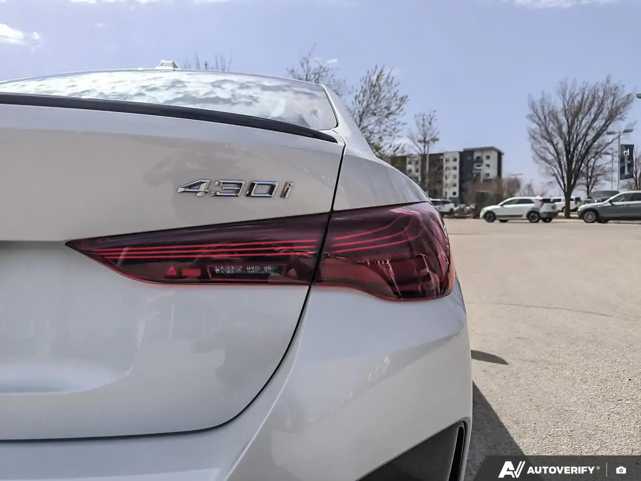 BMW 4 Series снимка BMW 4 Series
