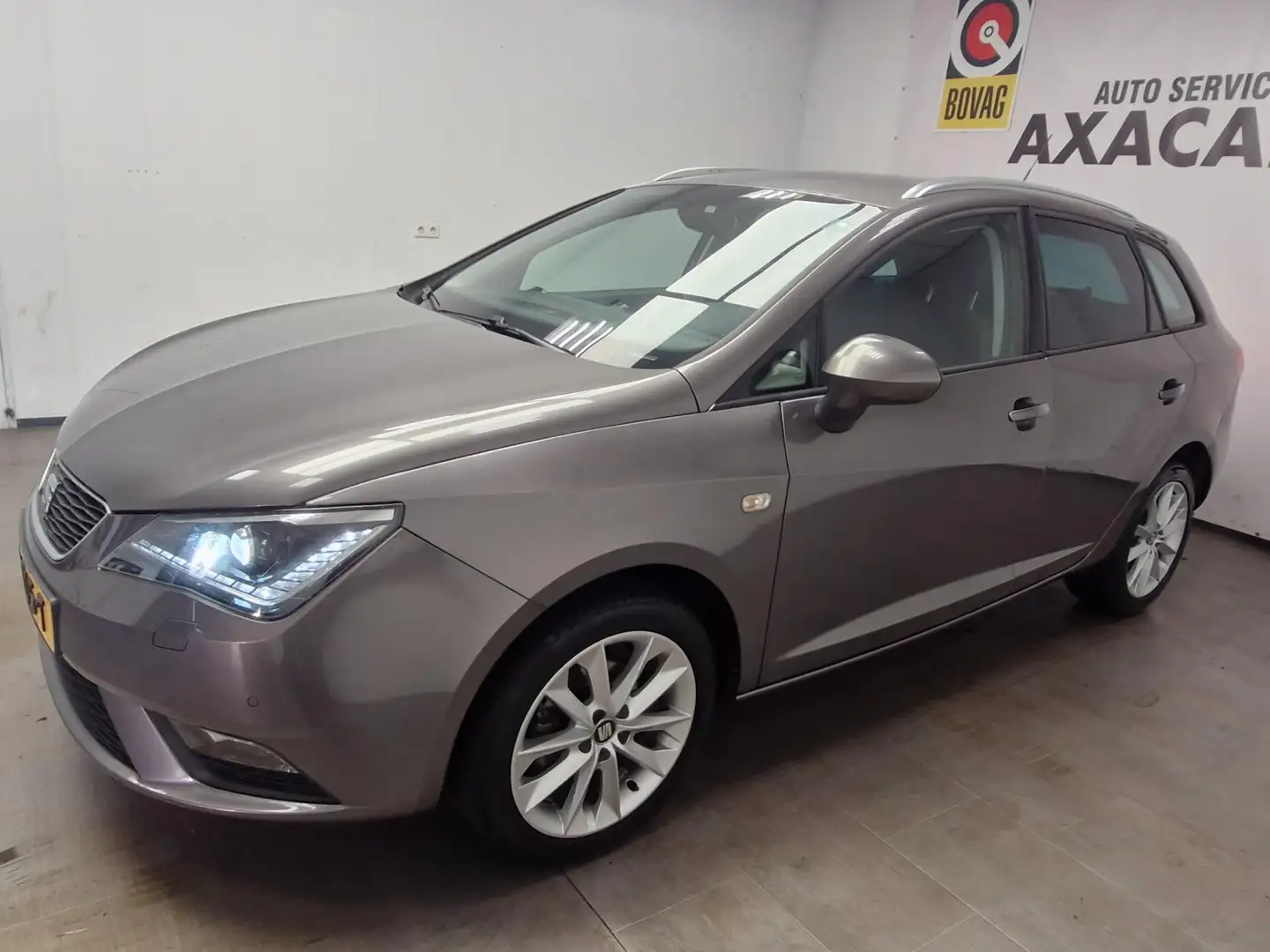 SEAT Ibiza ST 1.0 EcoTSI Style Connect BOVAG GARANTIE ! NAVIG Gris - 2