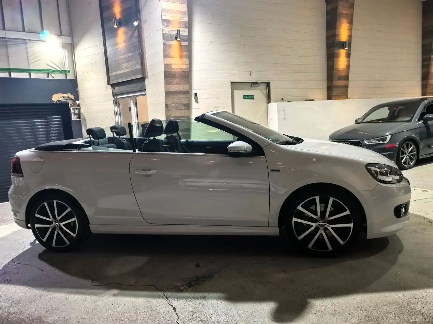 Volkswagen Golf VI Cabriolet Lounge BMT Bi-Xenon Weiß - 1
