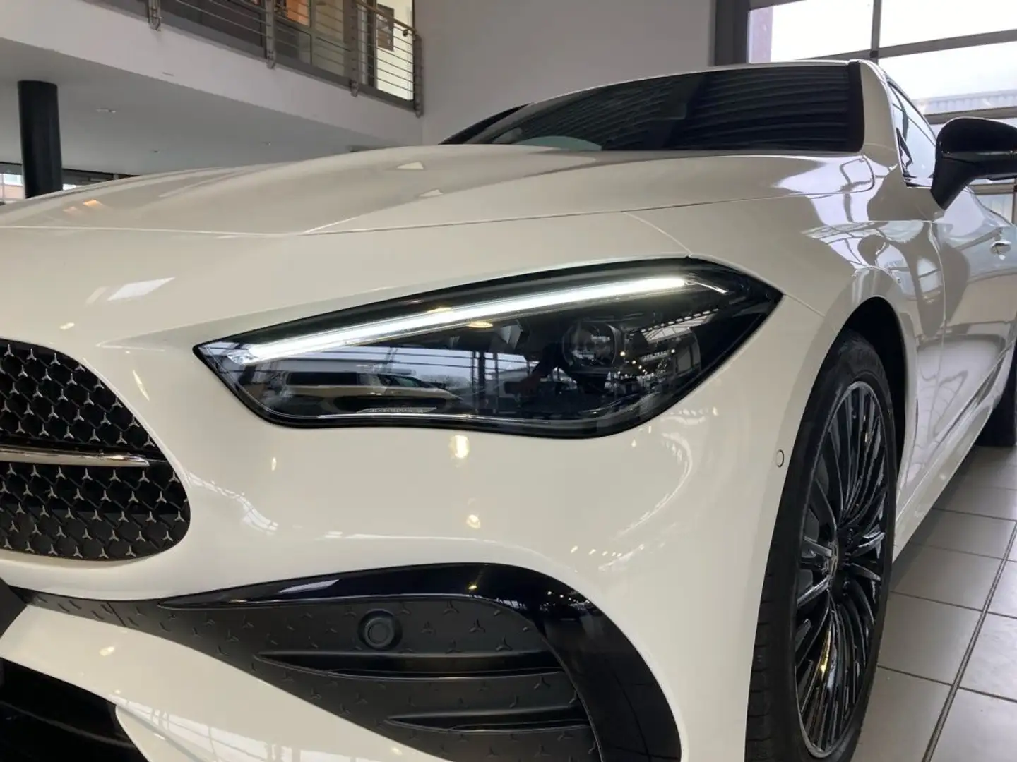 Mercedes-Benz CLE 300 4M AMG+MBUX+Memory+Night+Ambiente+KAMERA Weiß - 2