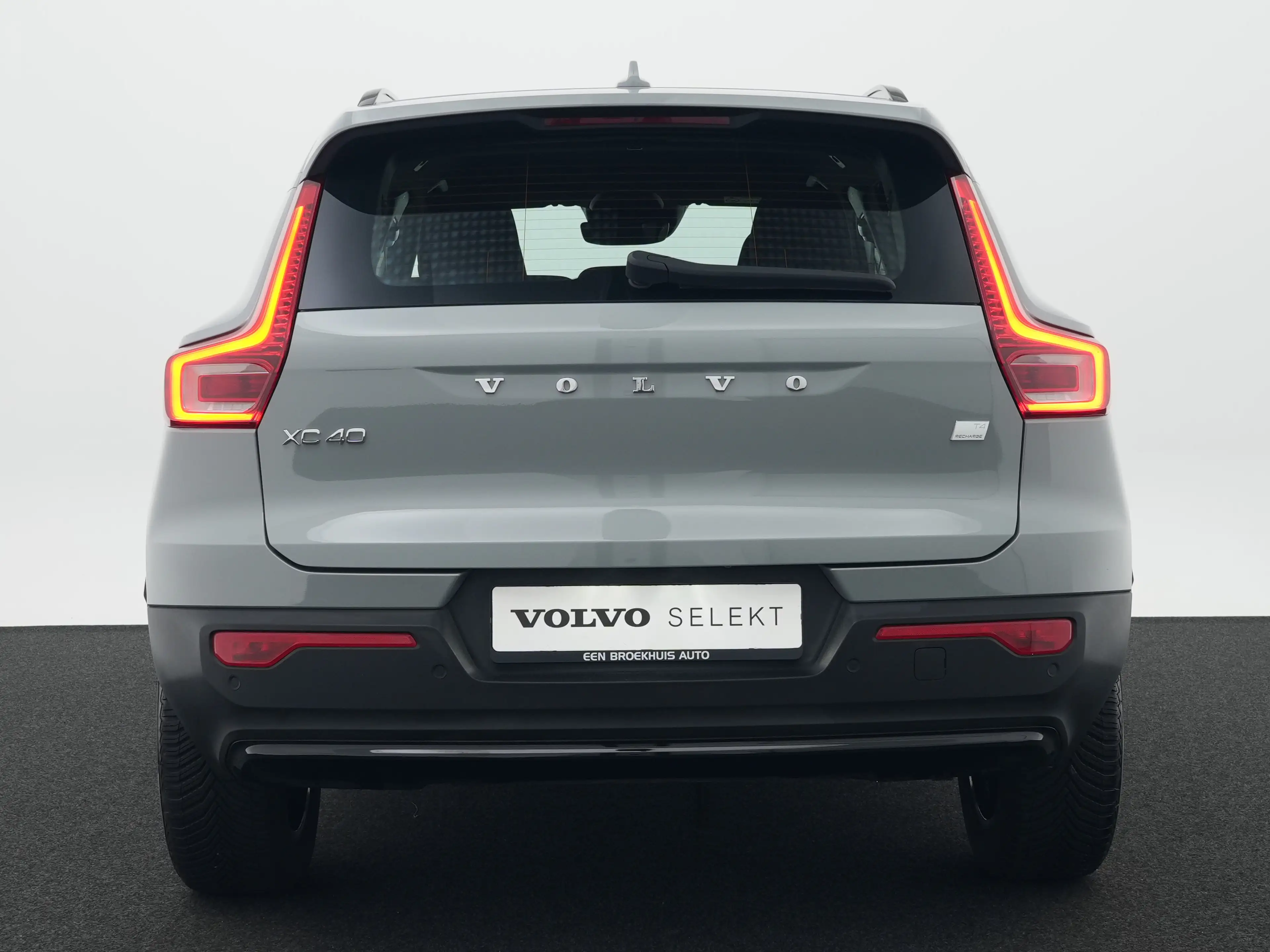 Volvo XC40 T4 Recharge Plus Dark | 360° Camera | Harman/Kardo — photo 7