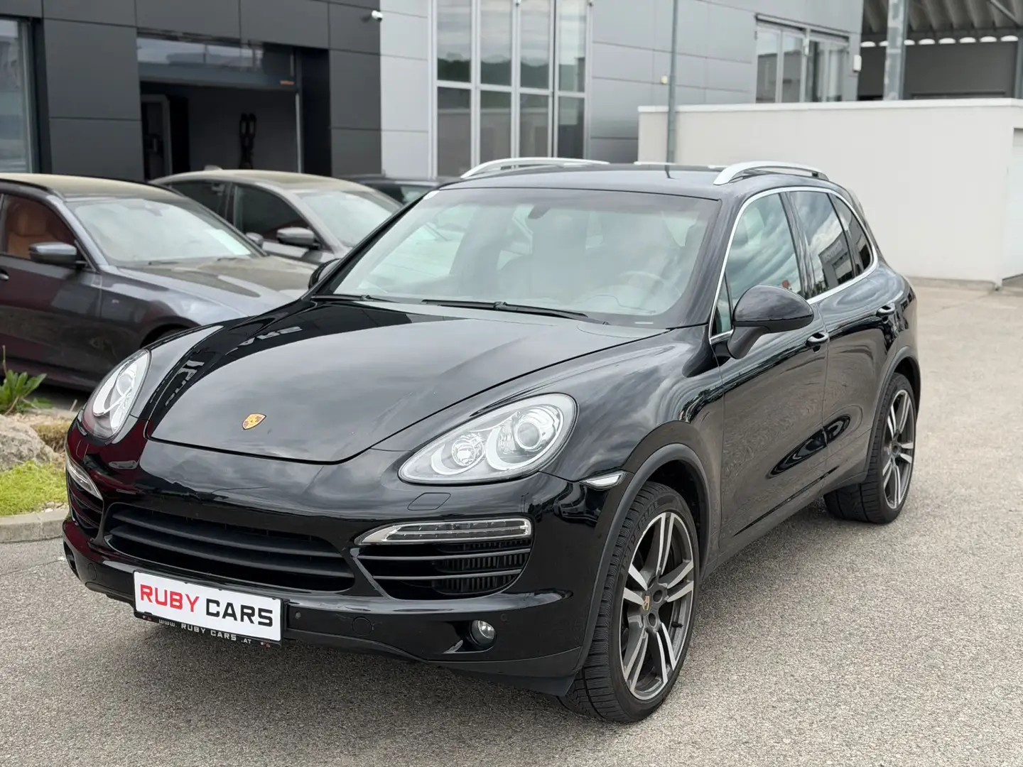 Porsche Cayenne Diesel 3.0 V6 18-Wege / Turbo Felgen / PDLS Schwarz - 2