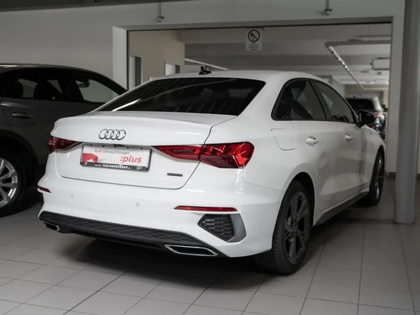 Audi A3 Limousine 40 TDI quattro S line LM18 LED Busine... Blanco - 2