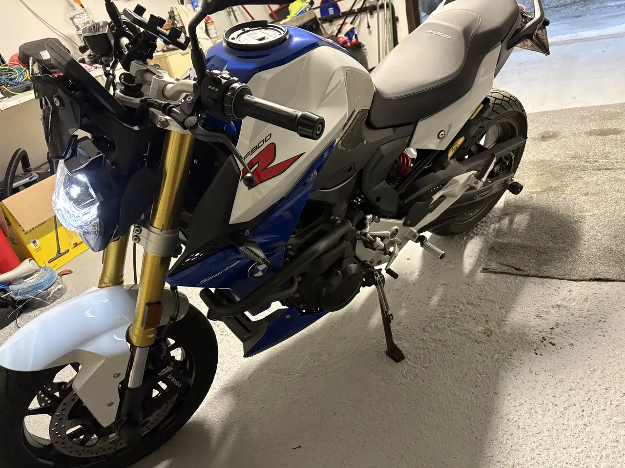 BMW F 900 R