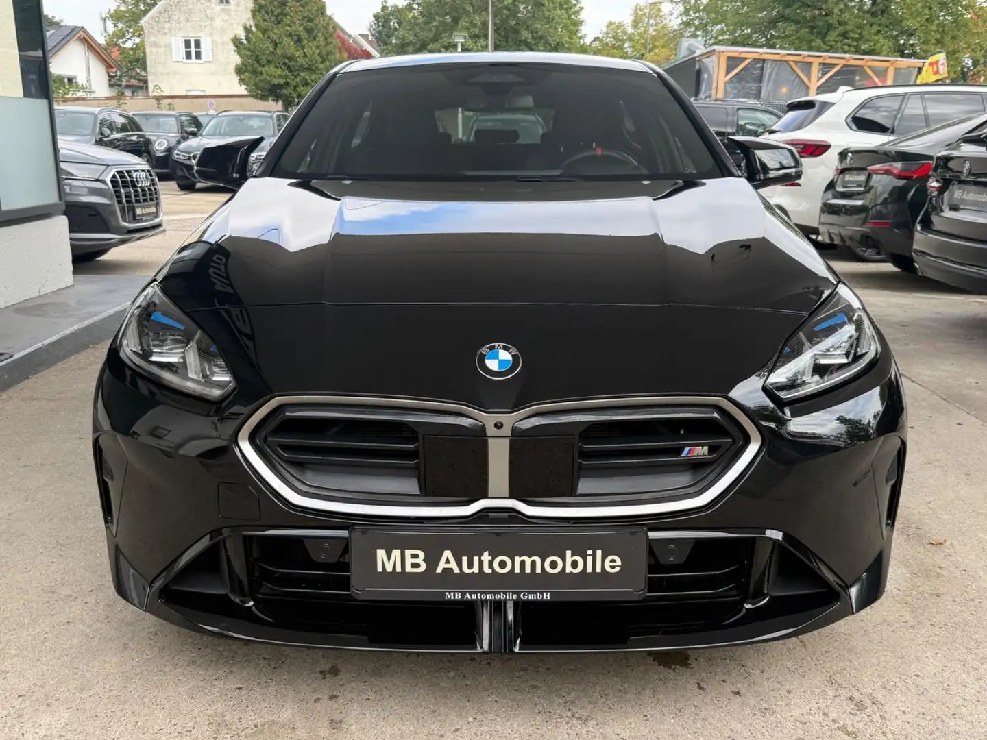BMW 135 xDrive*M SPORT PRO*LED*ACC*HUD* Schwarz - 2