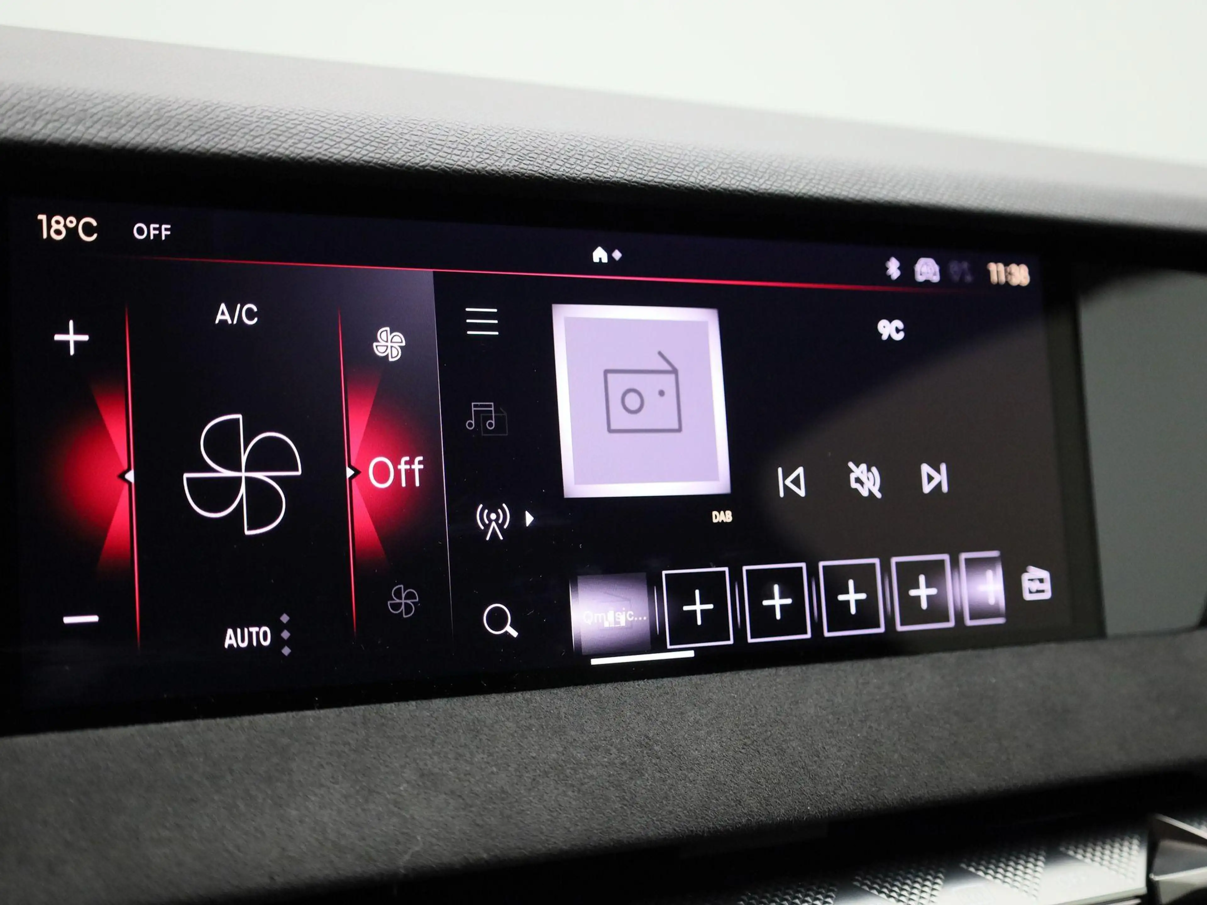 DS Automobiles DS 4 PureTech 130 Auto Performance Line Zetel -en stuur — photo 14
