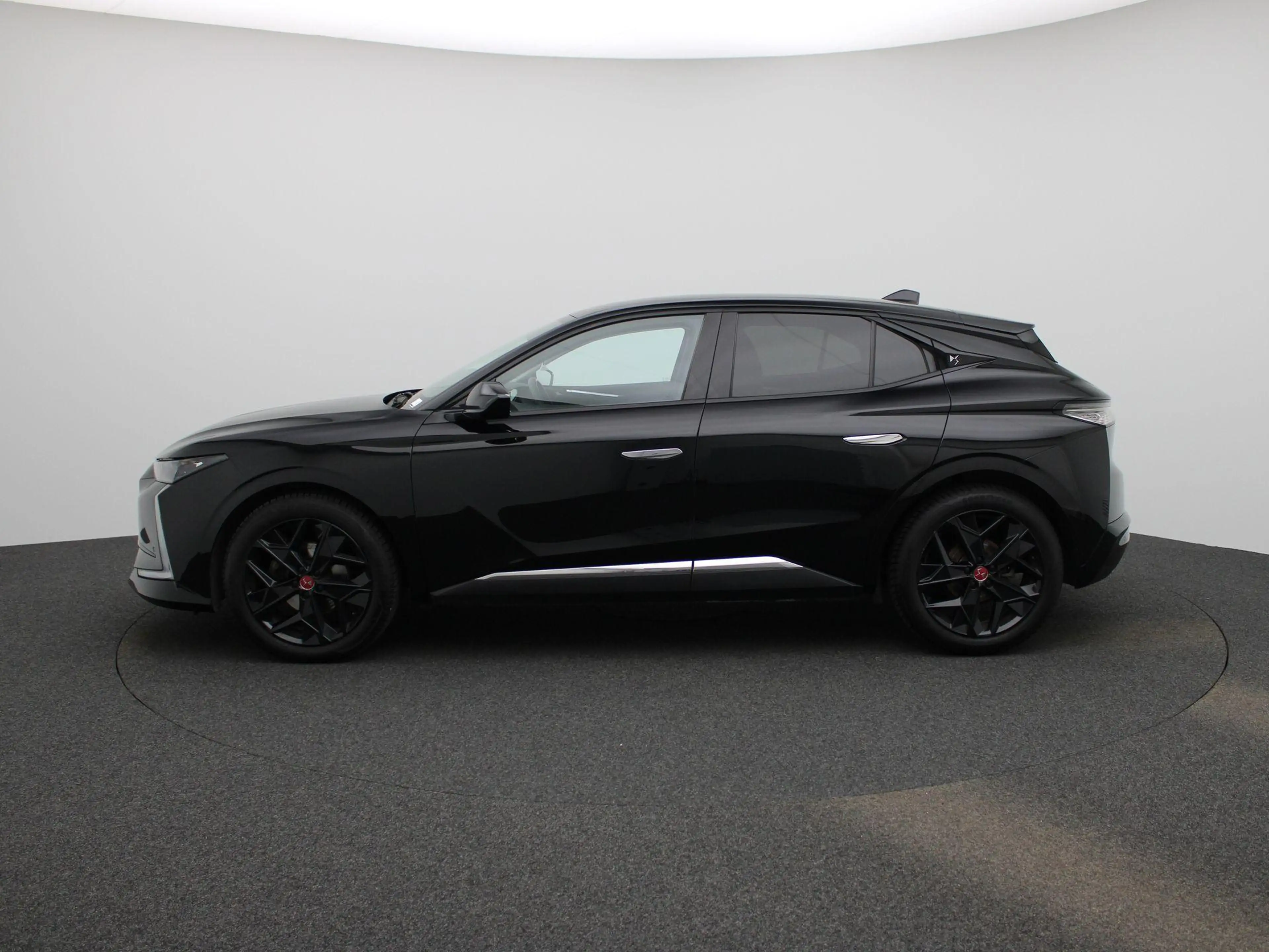 DS Automobiles DS 4 PureTech 130 Auto Performance Line Zetel -en stuur — photo 4