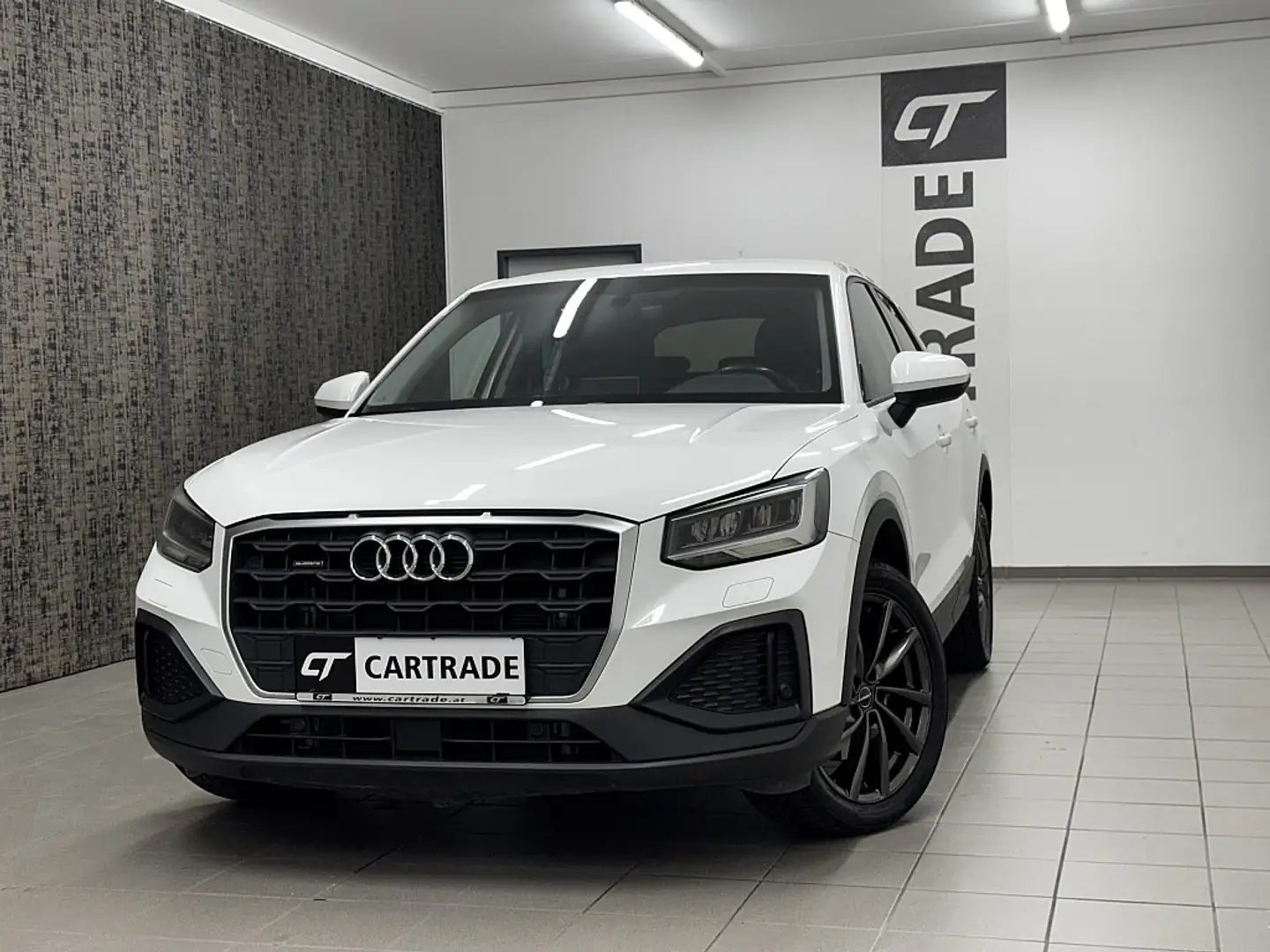Audi Q2 35 TDI quattro S-tronic Weiß - 1