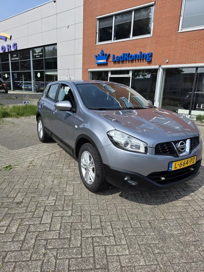Nissan Qashqai 2.0 acenta Grijs - 2