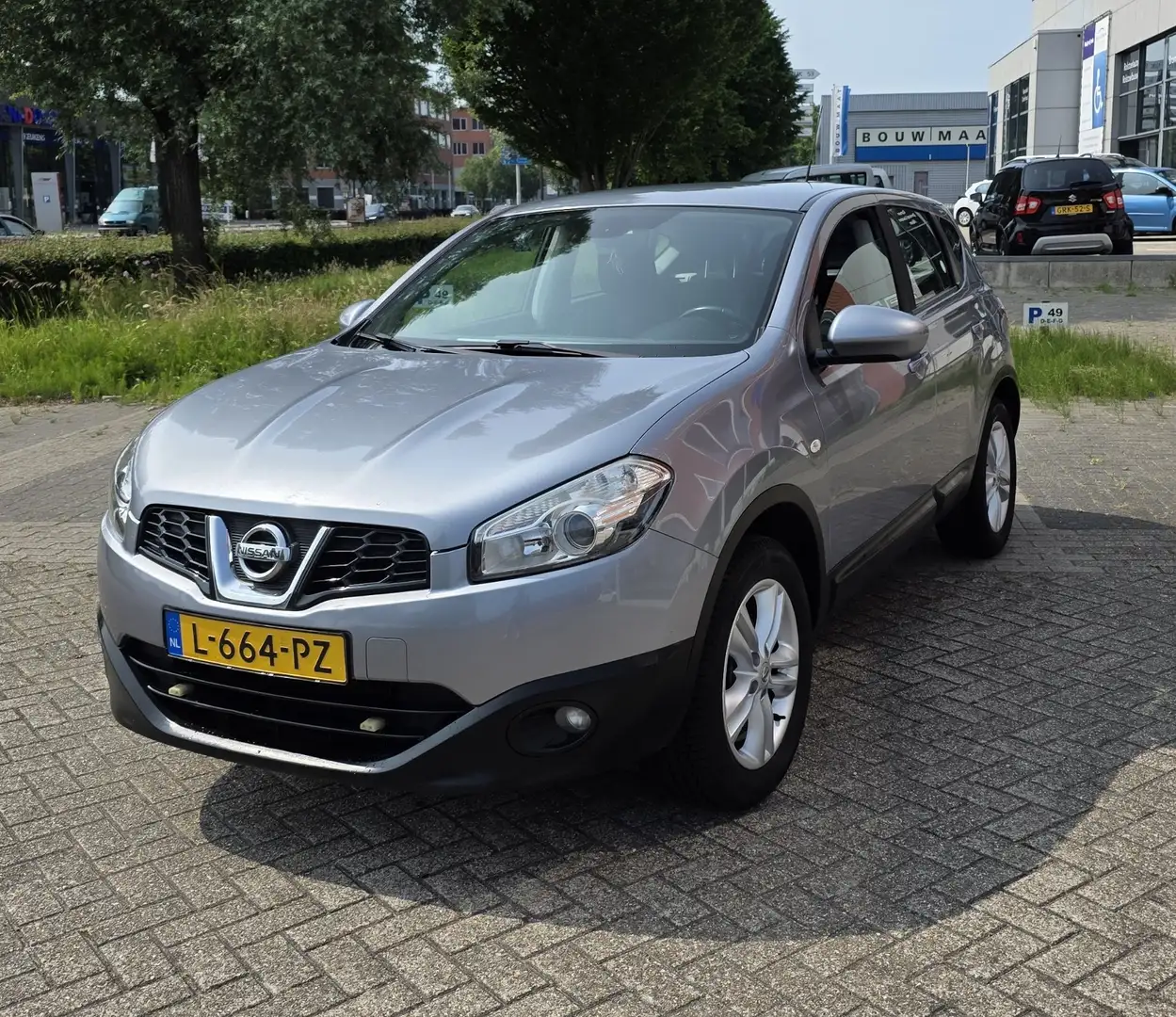 Nissan Qashqai 2.0 acenta Grijs - 1