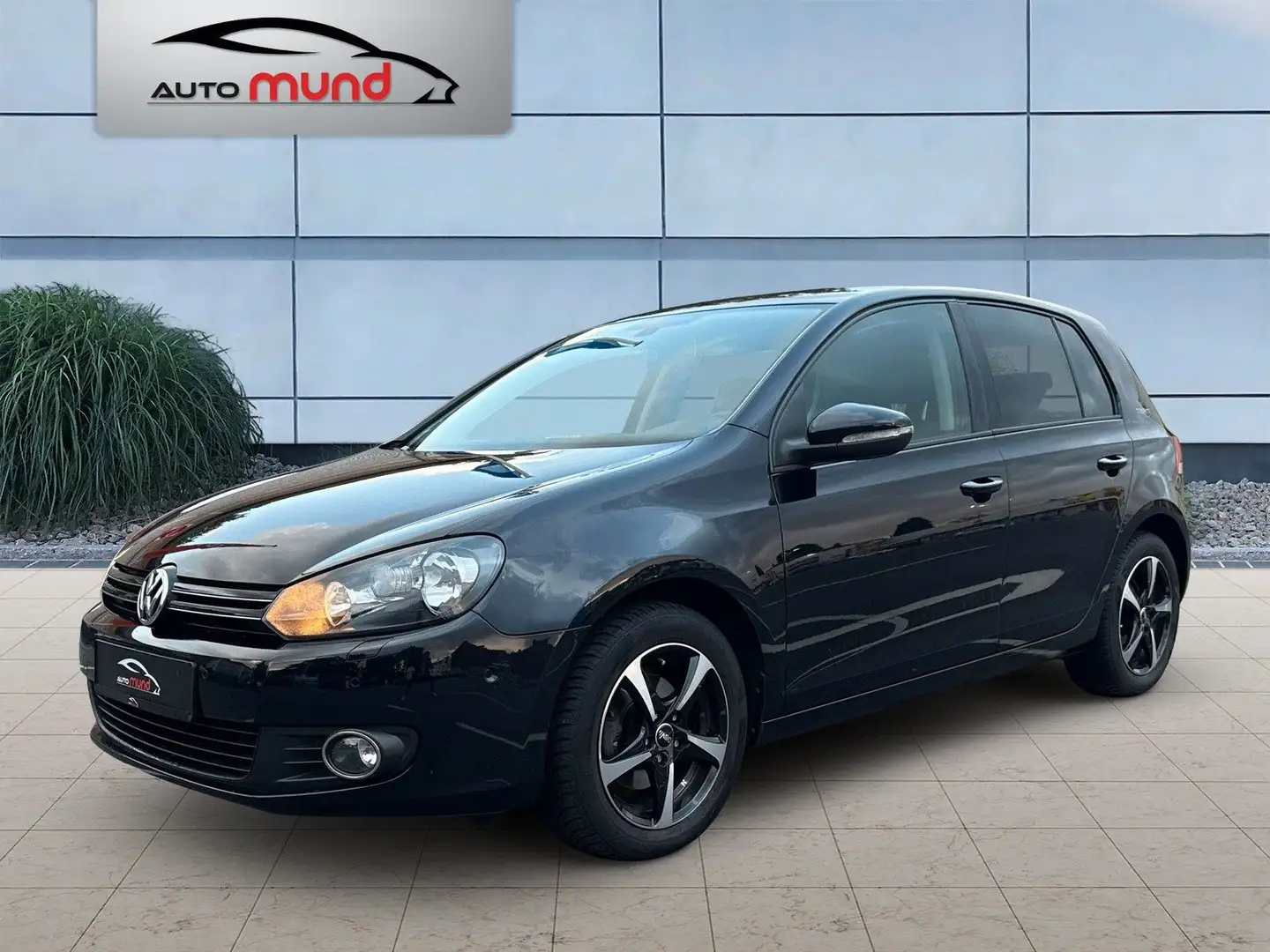 Volkswagen Golf 1.2 TSI TEAM*PDC*Sitzheizung*Klima Noir - 1