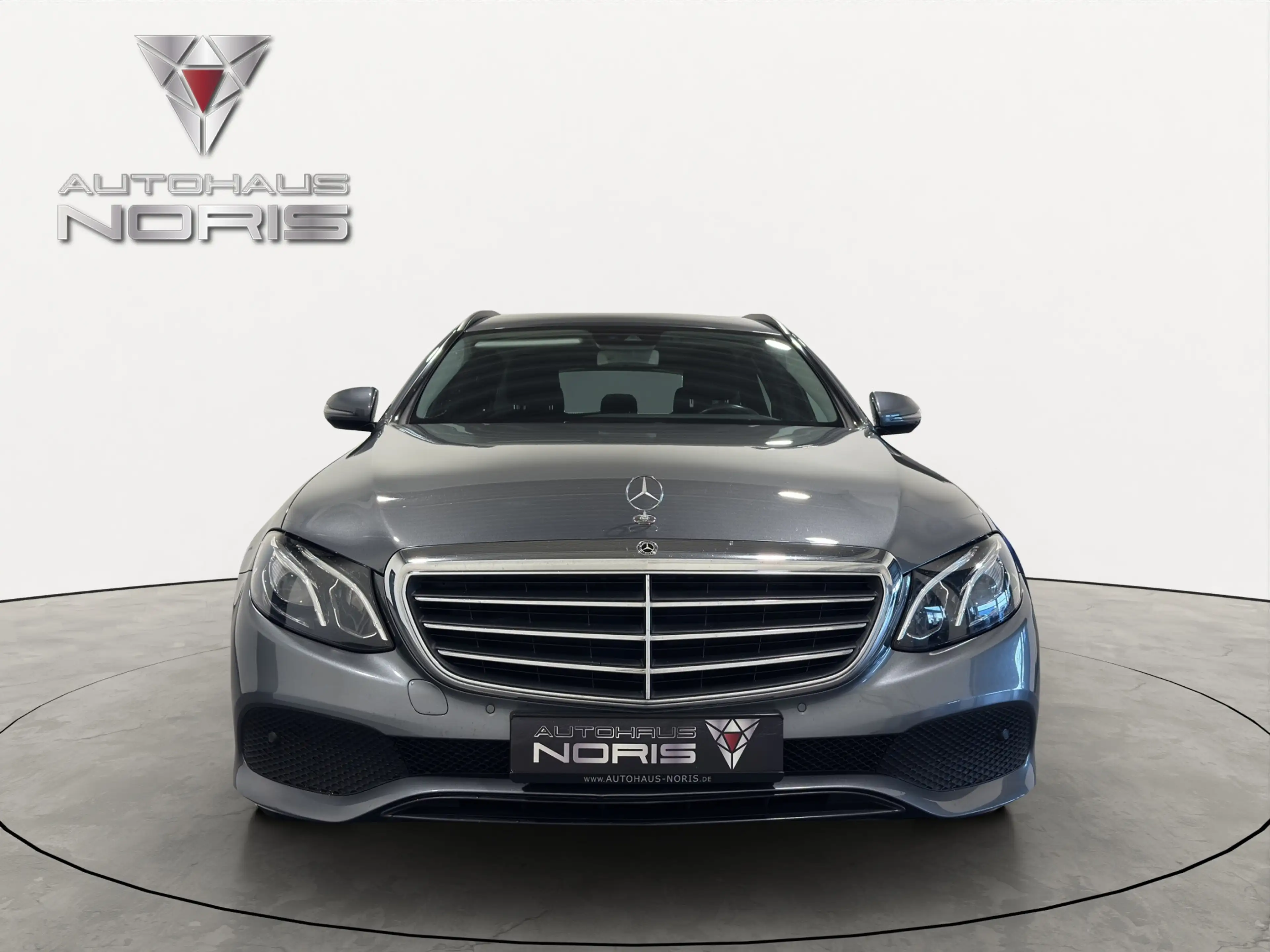 Mercedes-Benz E 220 d T-Model Avantgarde *COMMAND*NAVI*LED*KAMERA — photo 7
