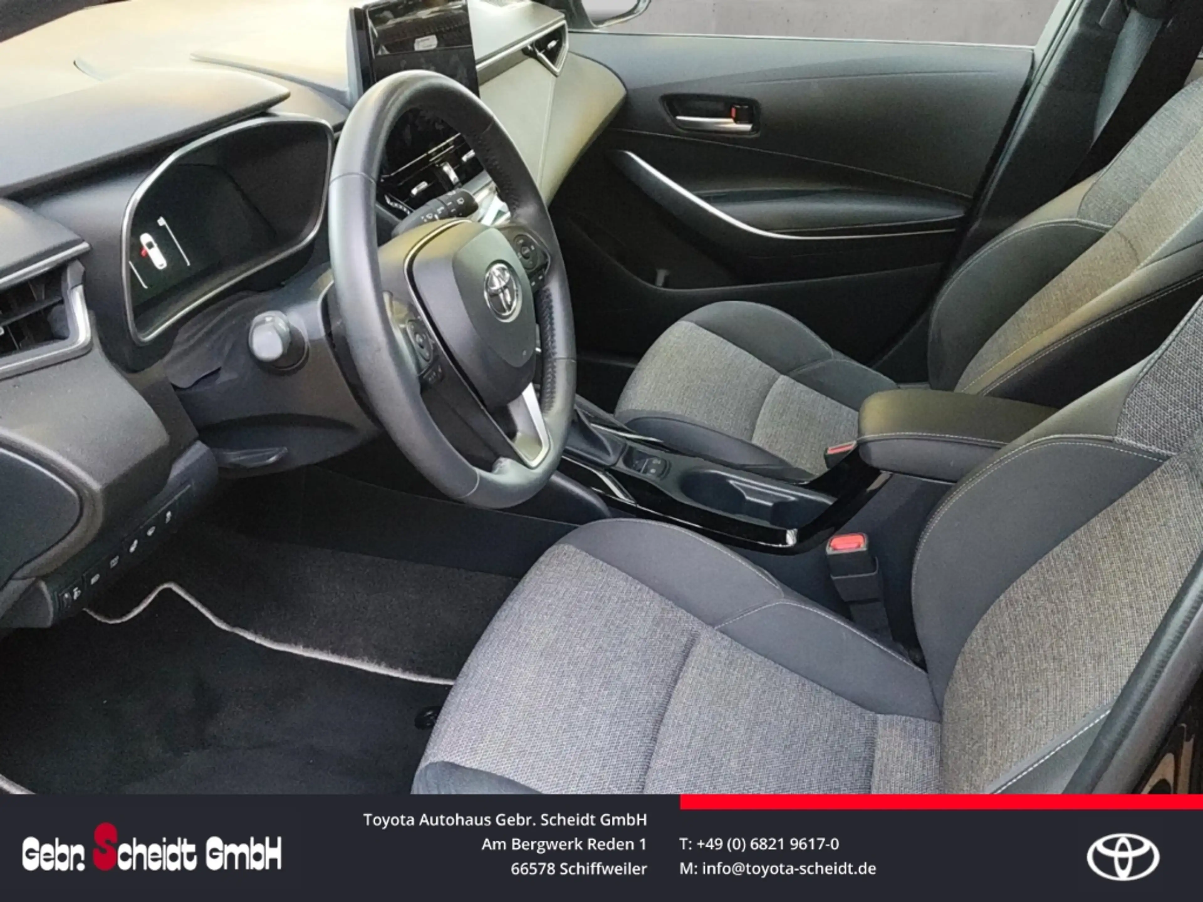 Toyota Corolla Teamplayer Apple CarPlay Android Auto LED-Haupt — photo 13