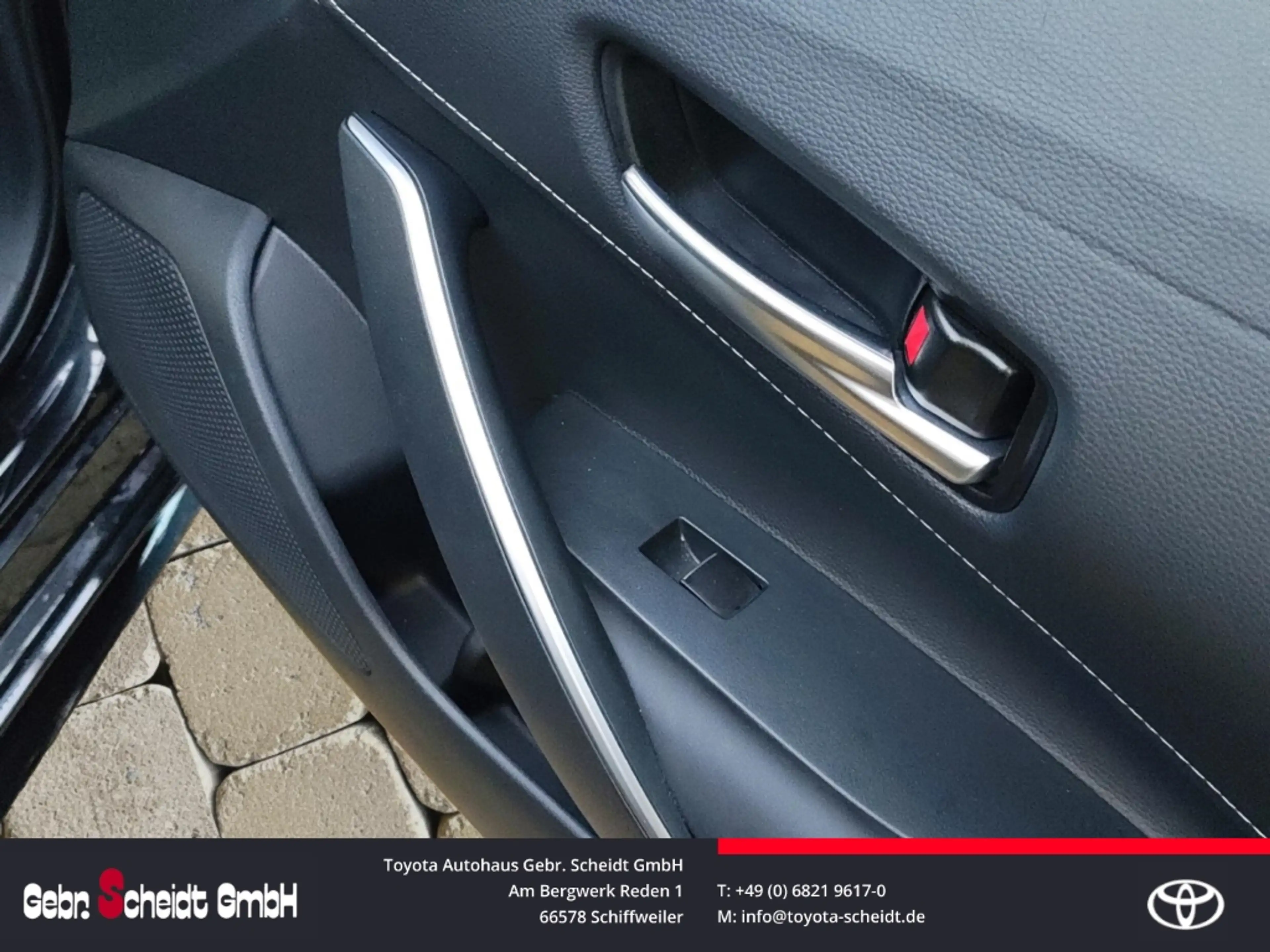 Toyota Corolla Teamplayer Apple CarPlay Android Auto LED-Haupt — photo 9