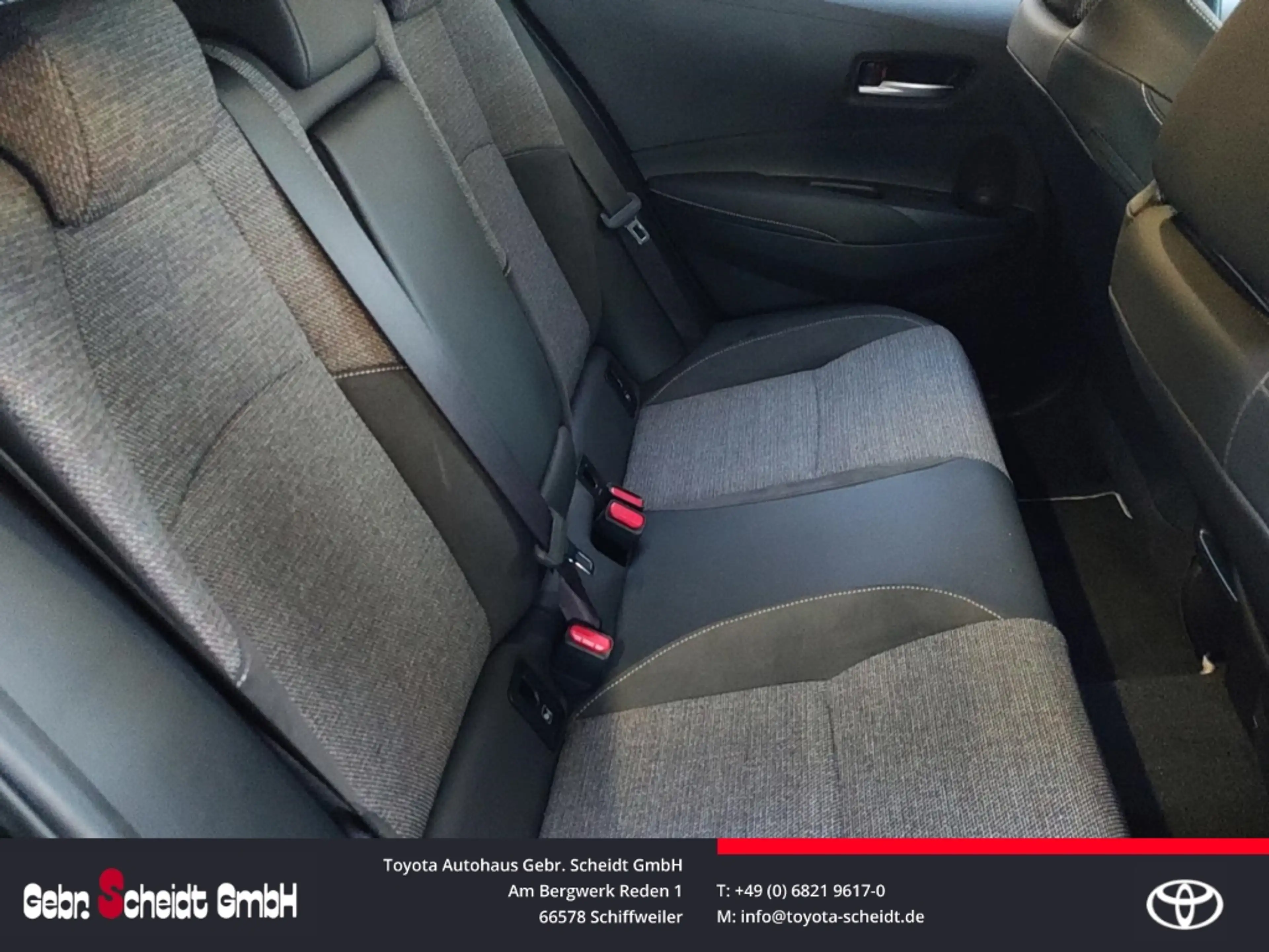 Toyota Corolla Teamplayer Apple CarPlay Android Auto LED-Haupt — photo 10