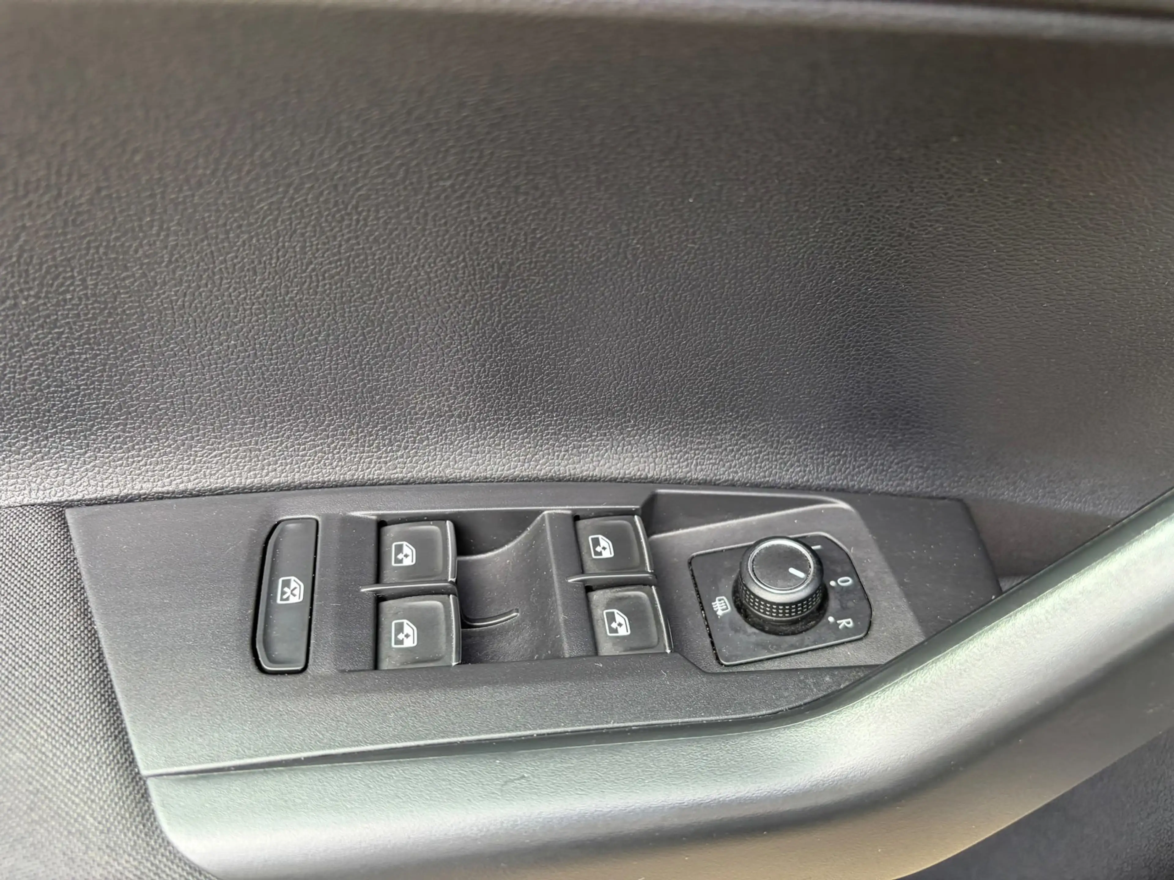 Volkswagen Polo 1.0 TSI Highline AUTOMAAT/ PDC/ CLIMA — photo 14