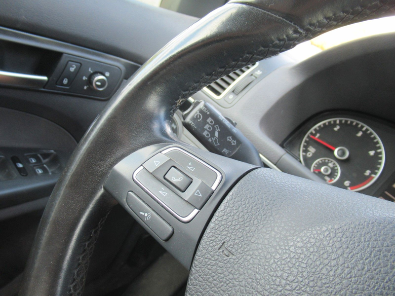 Volkswagen Touran Highline 7-Sitze — photo 12