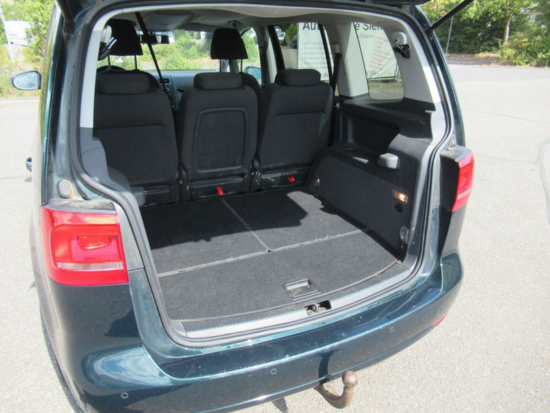 Volkswagen Touran Highline 7-Sitze — photo 5