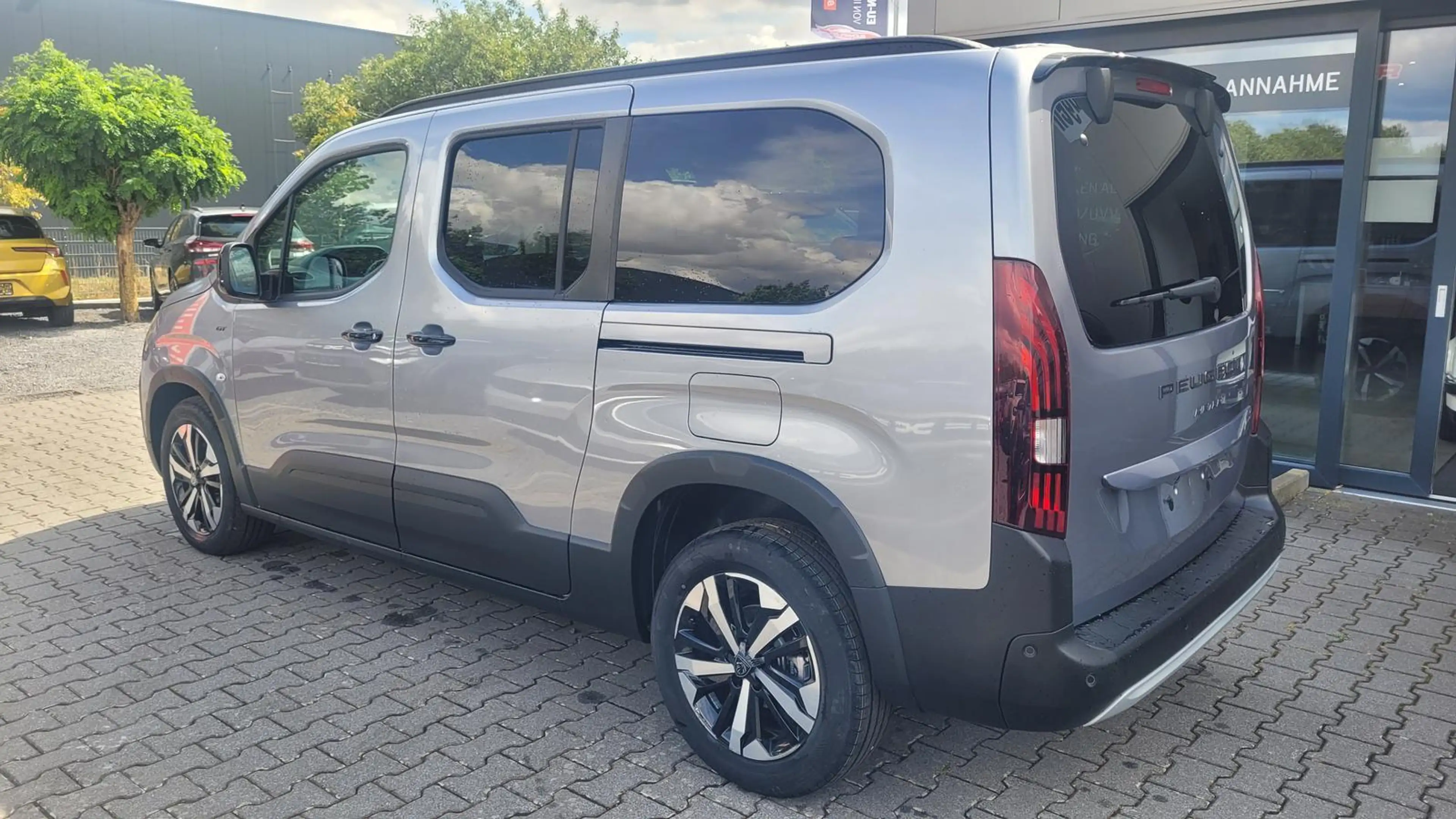 Peugeot Rifter GT L2*7Sitz*LED*Navi*Shzg*BFS*PDC*Cam*ACC 96 kW... — photo 6