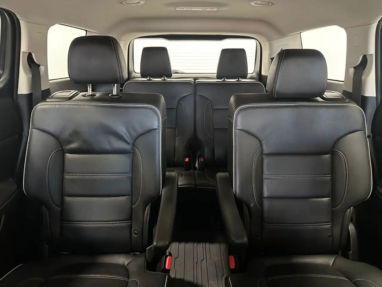 GMC Acadia снимка GMC Acadia