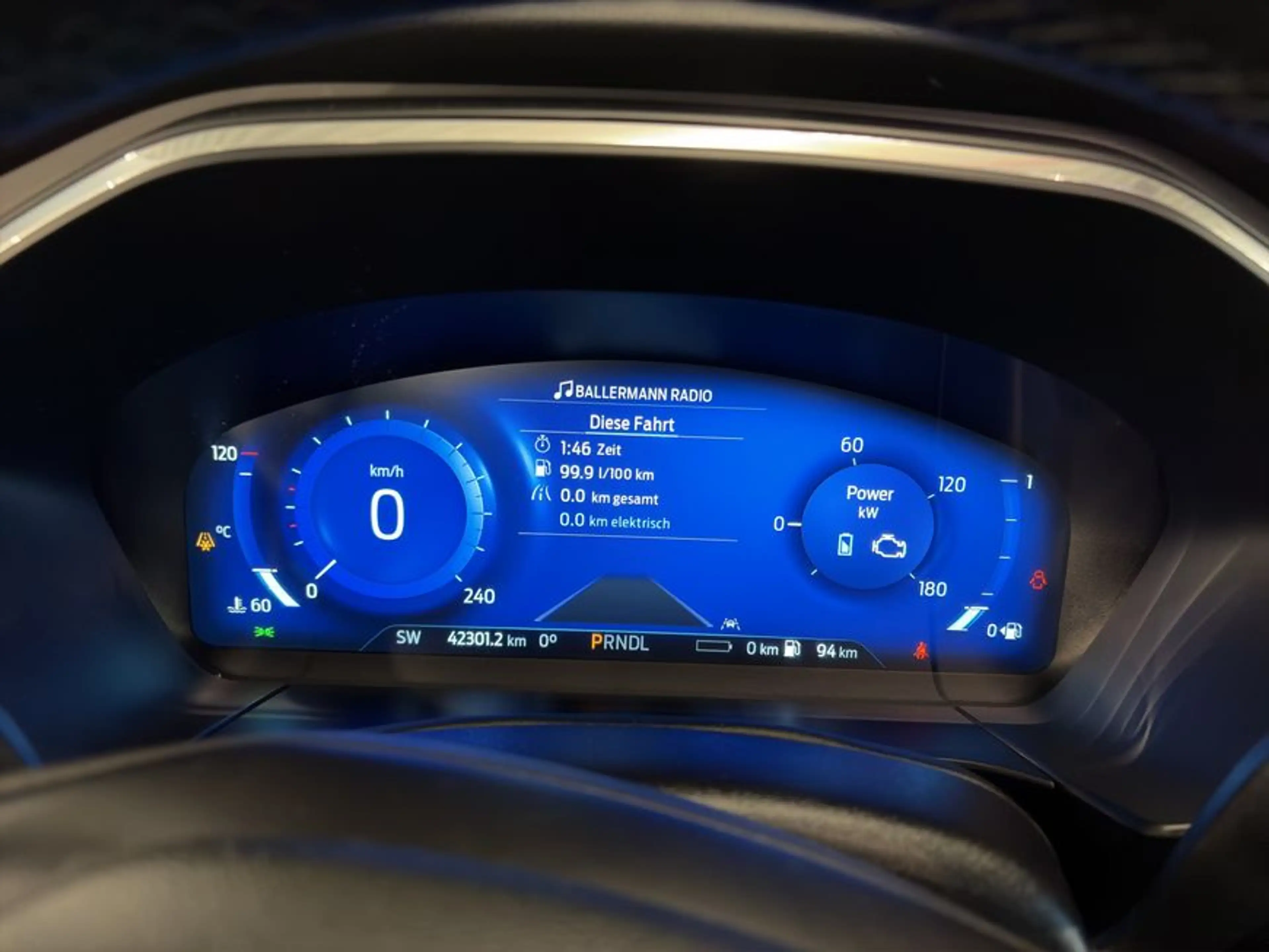 Ford Kuga KUGA 2.5 DURATEC PHEV TITANIUM UVP: 47.040 BRUTTO — photo 13