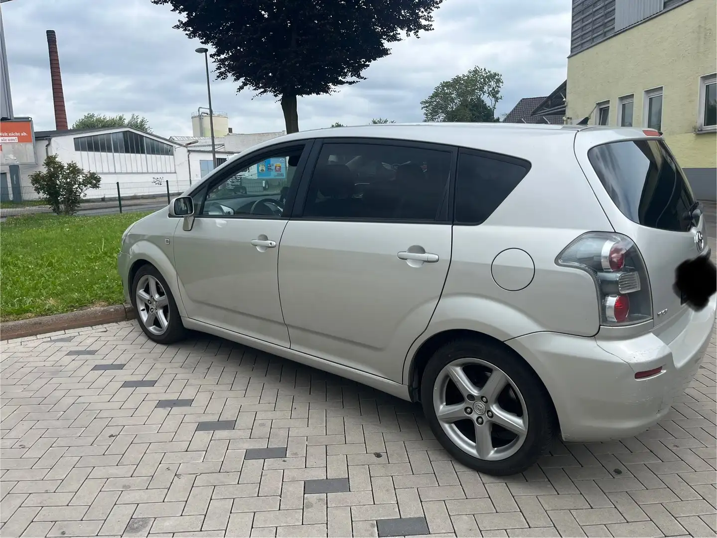 Toyota Corolla Verso Corolla Verso Diesel 2.2 D-CAT DPF Executive Grau - 2
