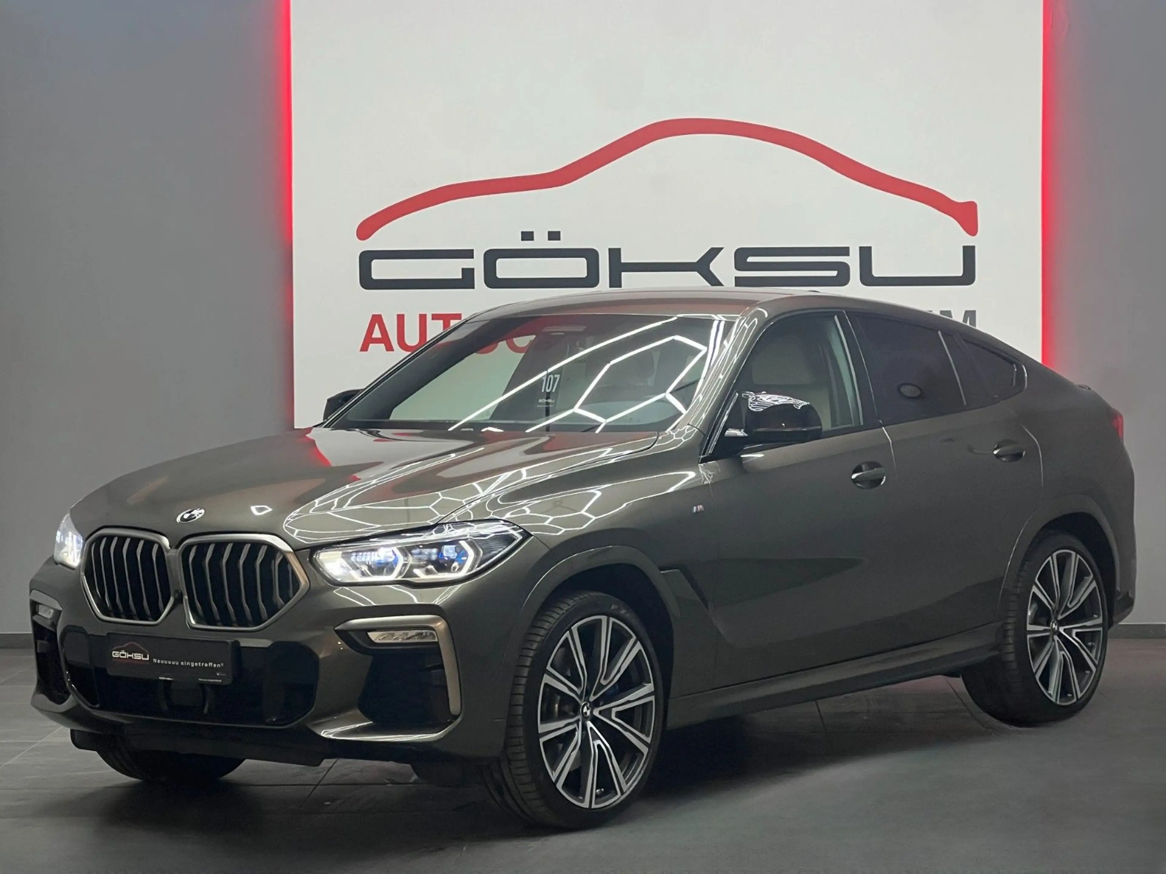 BMW X6 M50 i Laser*HarmanKardon*22Zoll*HeadUp*