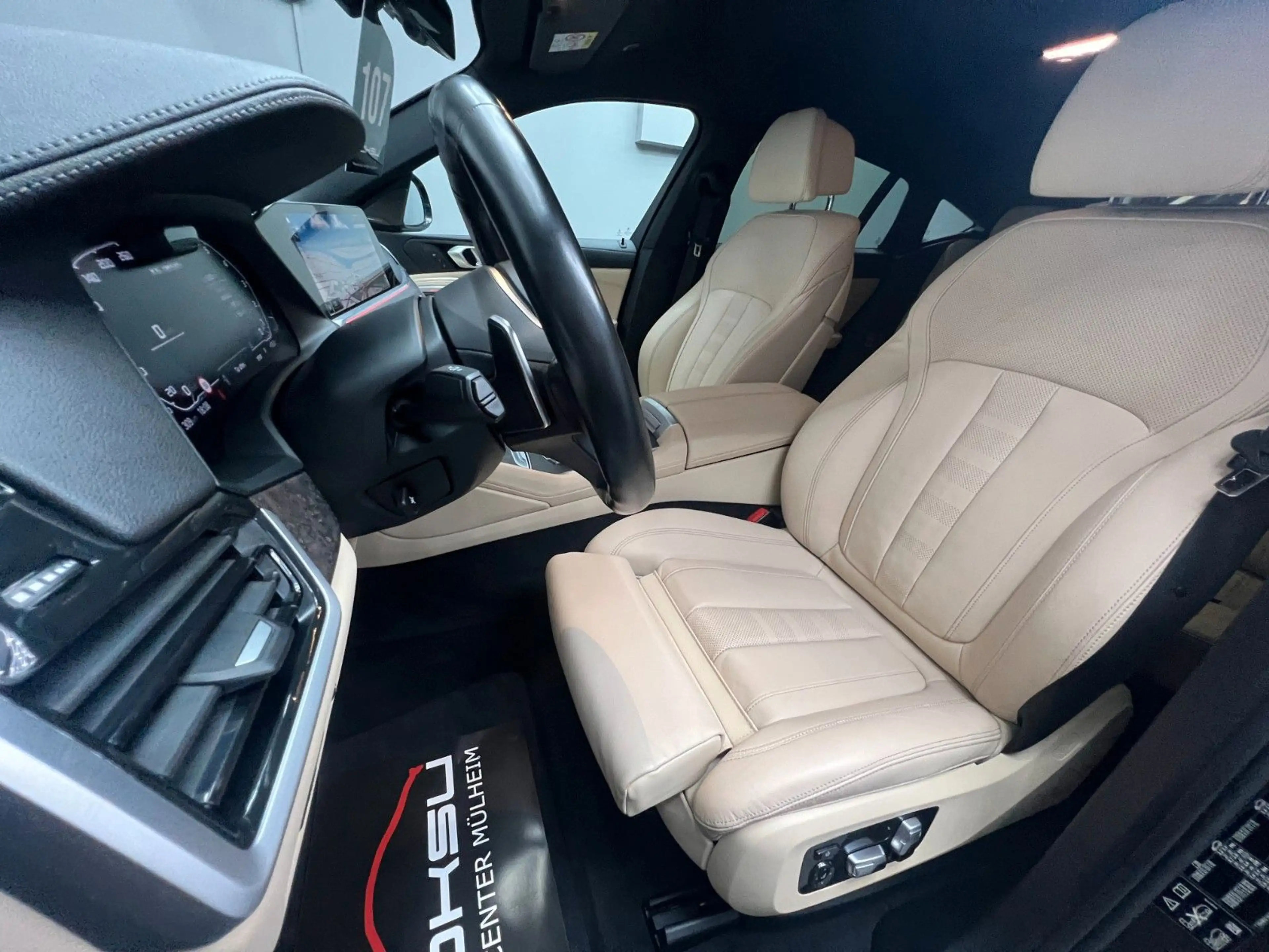 BMW X6 M50 i Laser*HarmanKardon*22Zoll*HeadUp* — photo 10