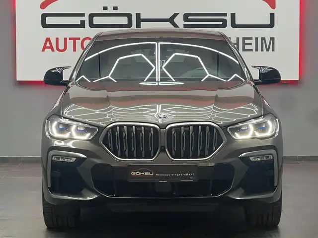 BMW X6 view 3