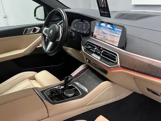 BMW X6 view 12