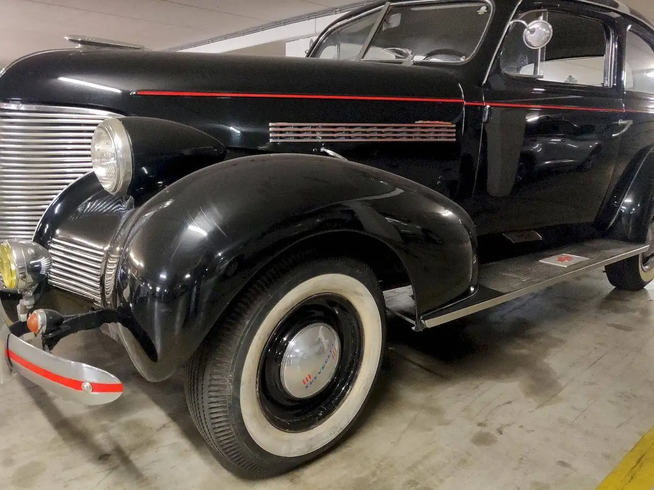 Chevrolet De Luxe sedan, foto 2