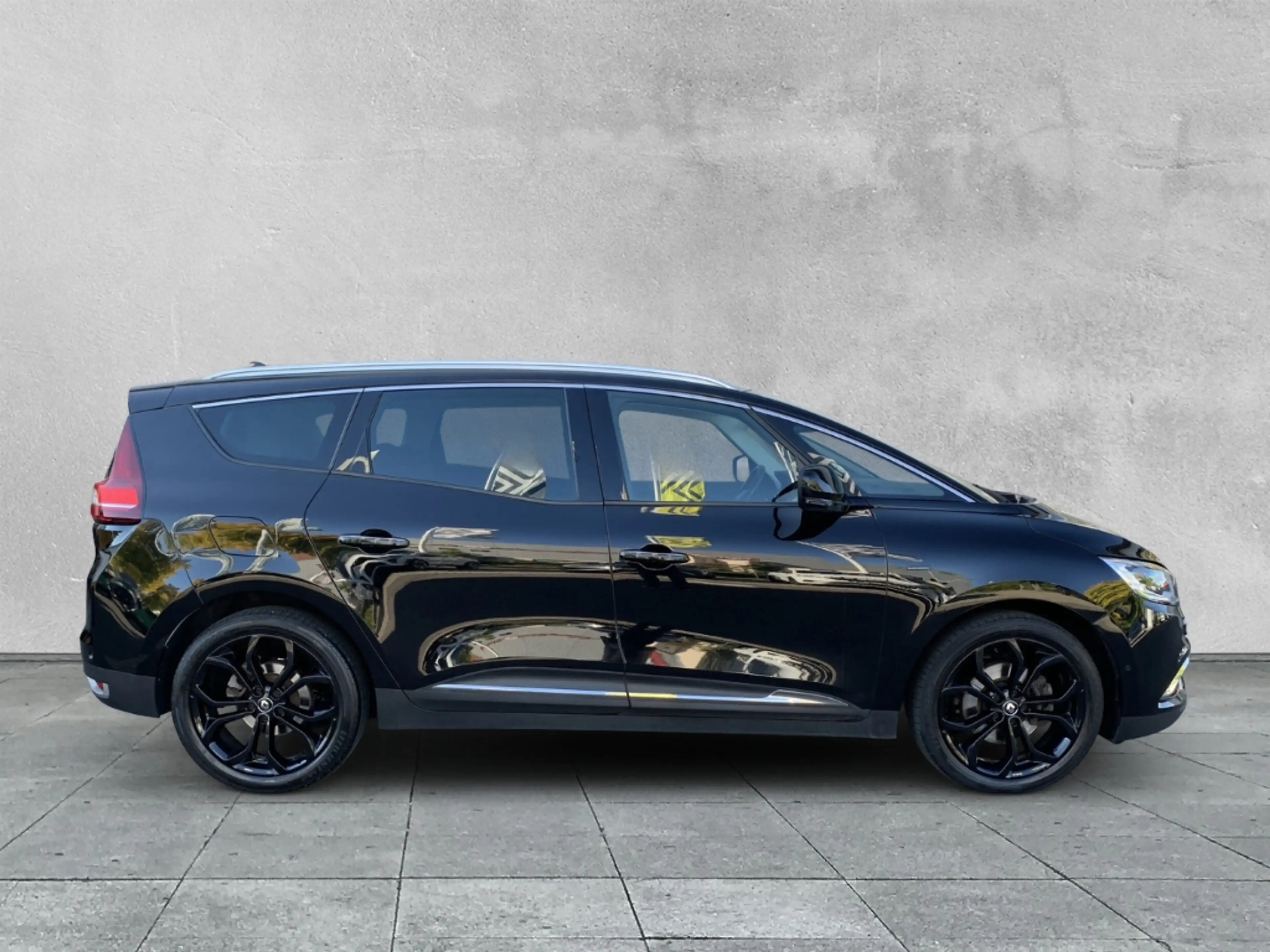 Renault Grand Scenic BLACK EDITION Black Edition TCe 140 EDC BOSE+NAVI — photo 6