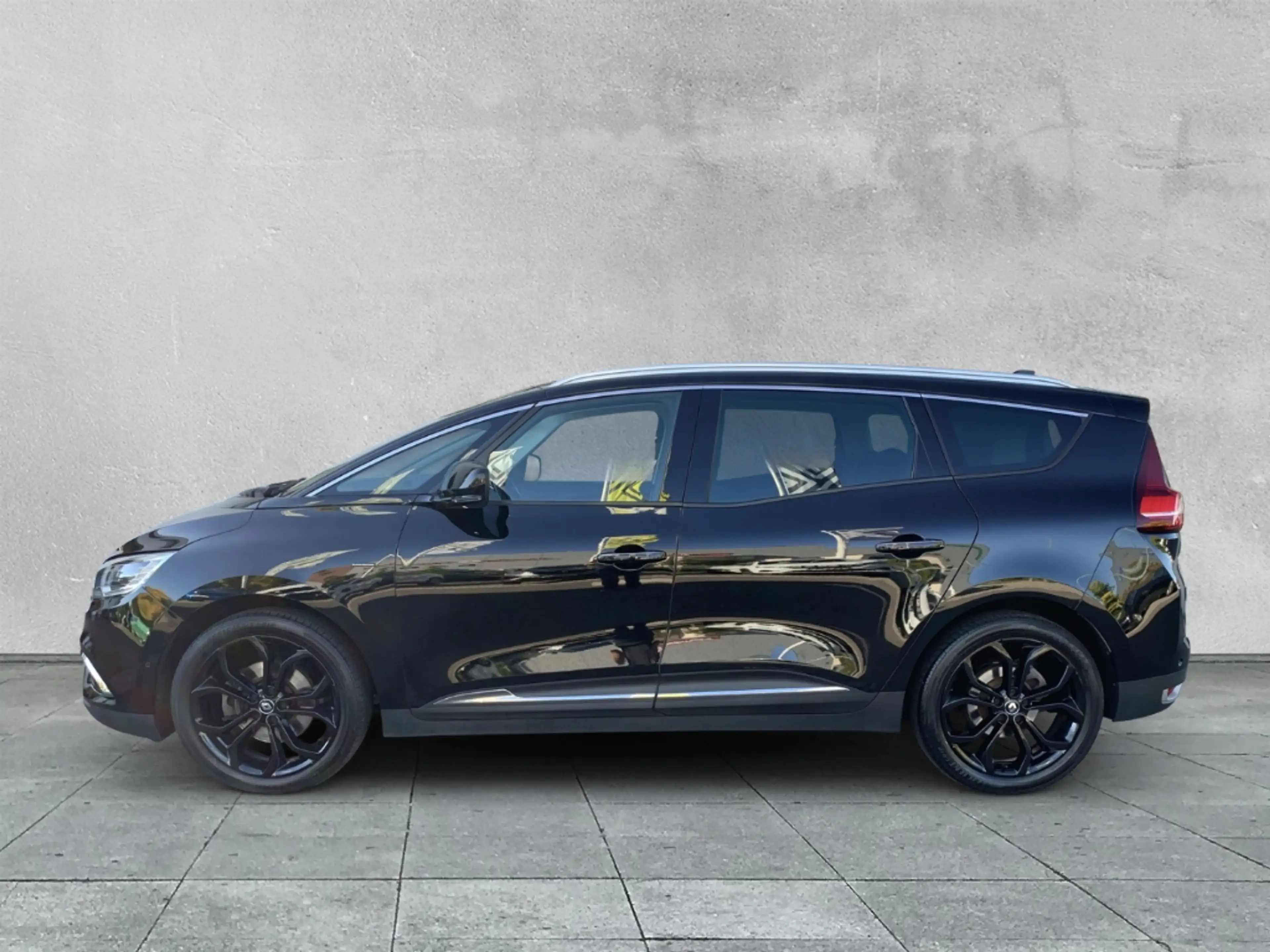 Renault Grand Scenic BLACK EDITION Black Edition TCe 140 EDC BOSE+NAVI — photo 2