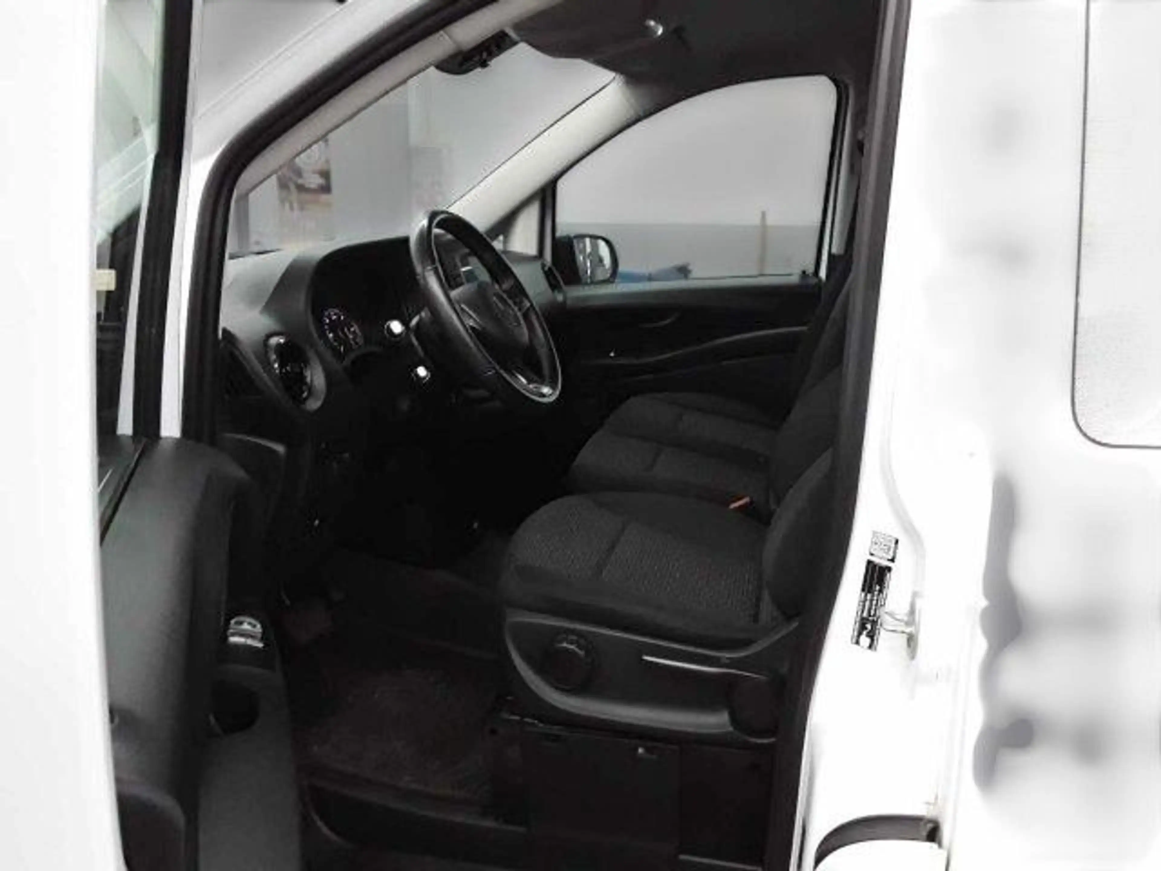 Mercedes-Benz Vito Mixto 114 CDI extralang*NAVI*KAMERA*AHK — photo 5
