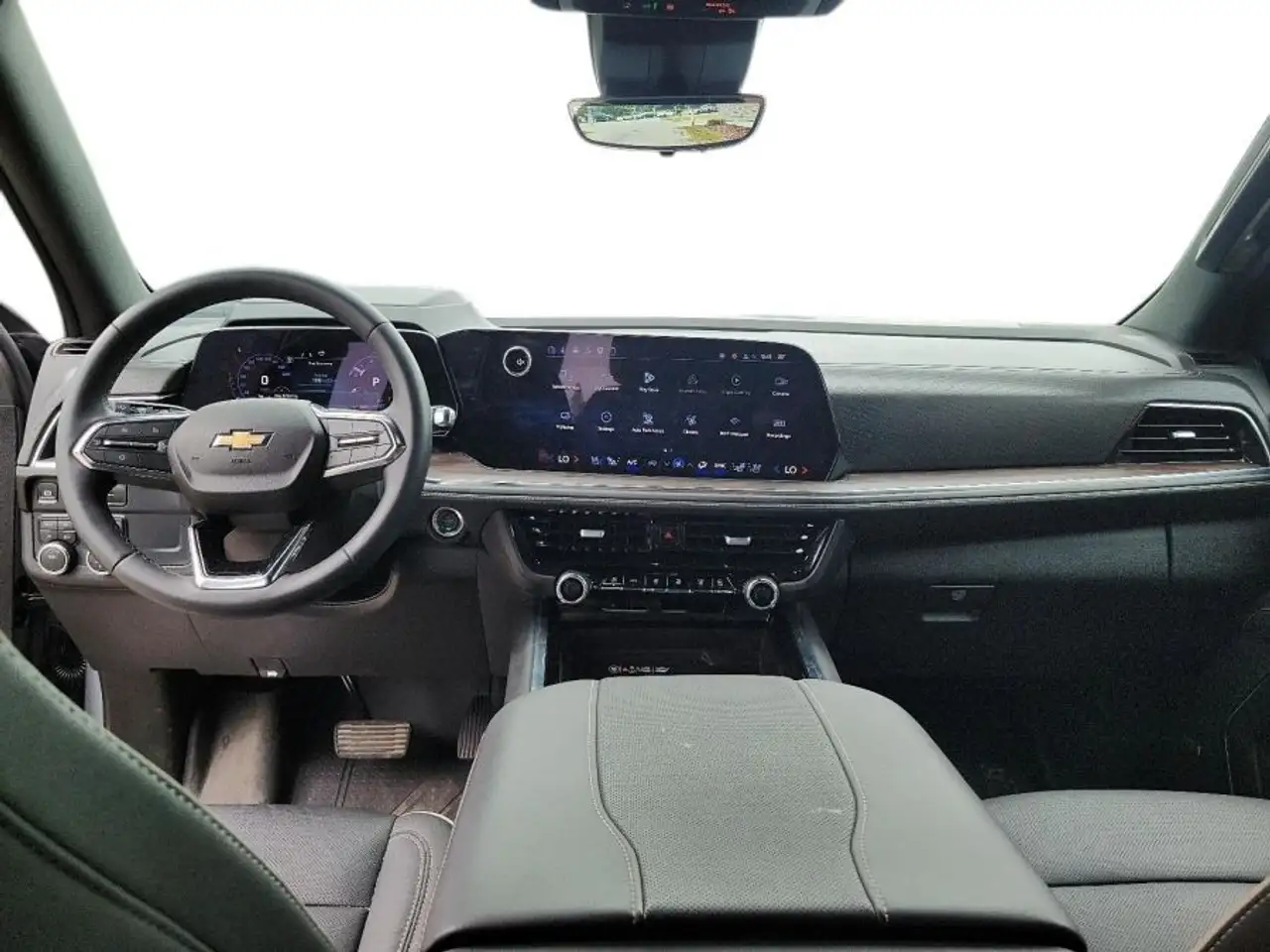 Chevrolet Tahoe снимка Chevrolet Tahoe