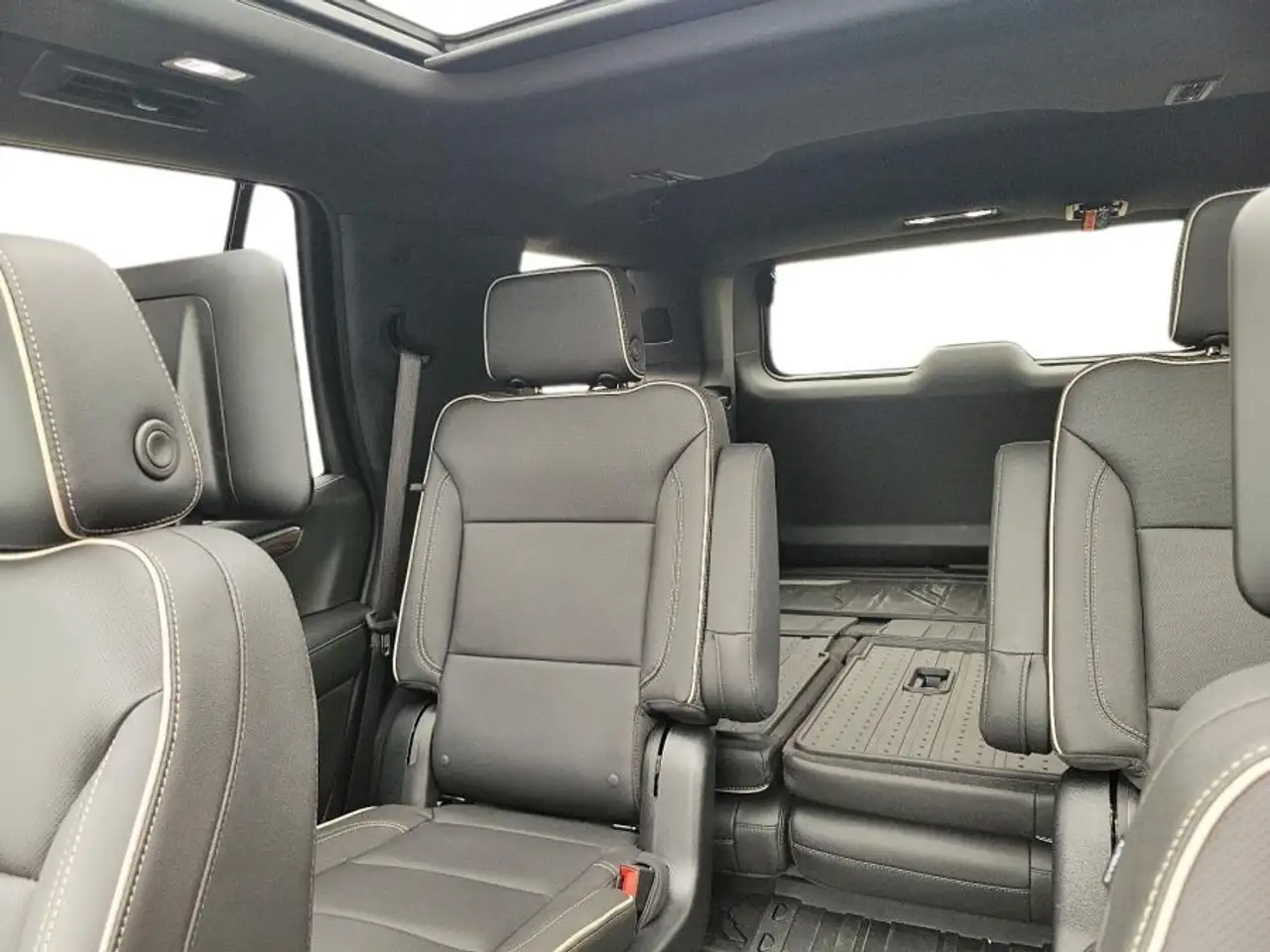 Chevrolet Tahoe снимка Chevrolet Tahoe