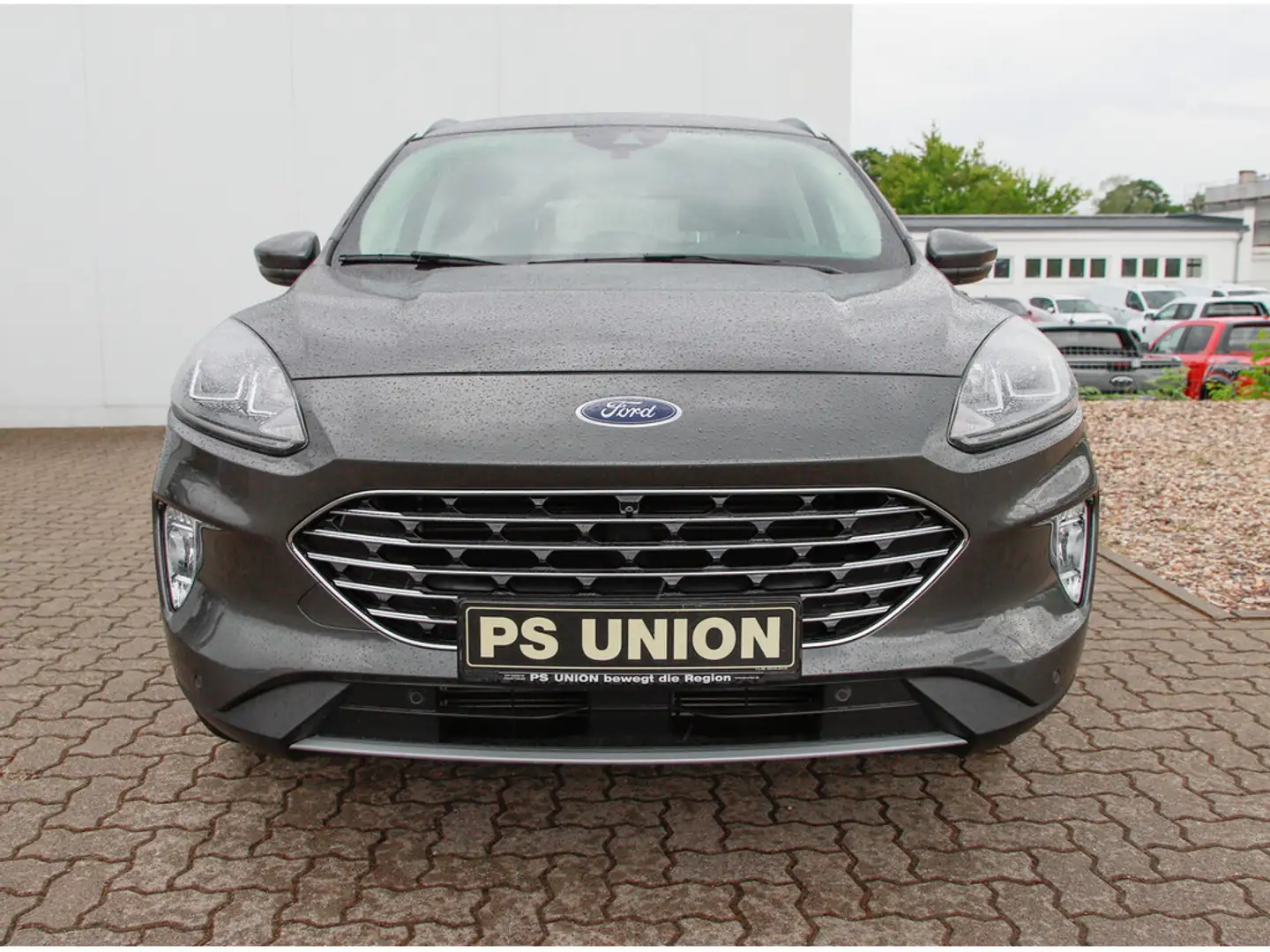 Ford Kuga TITANIUM SYNC PDC SHZ KAMERA NAVI ACC Grijs - 2