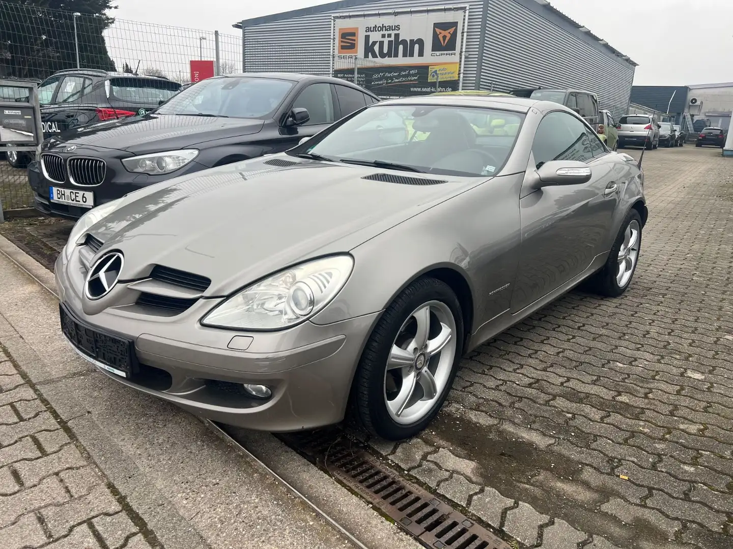Mercedes-Benz SLK 200 Roadster Kompressor VOLL LEDER , NAVI Gris - 1