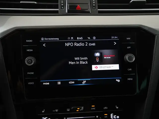 Volkswagen Passat view 13