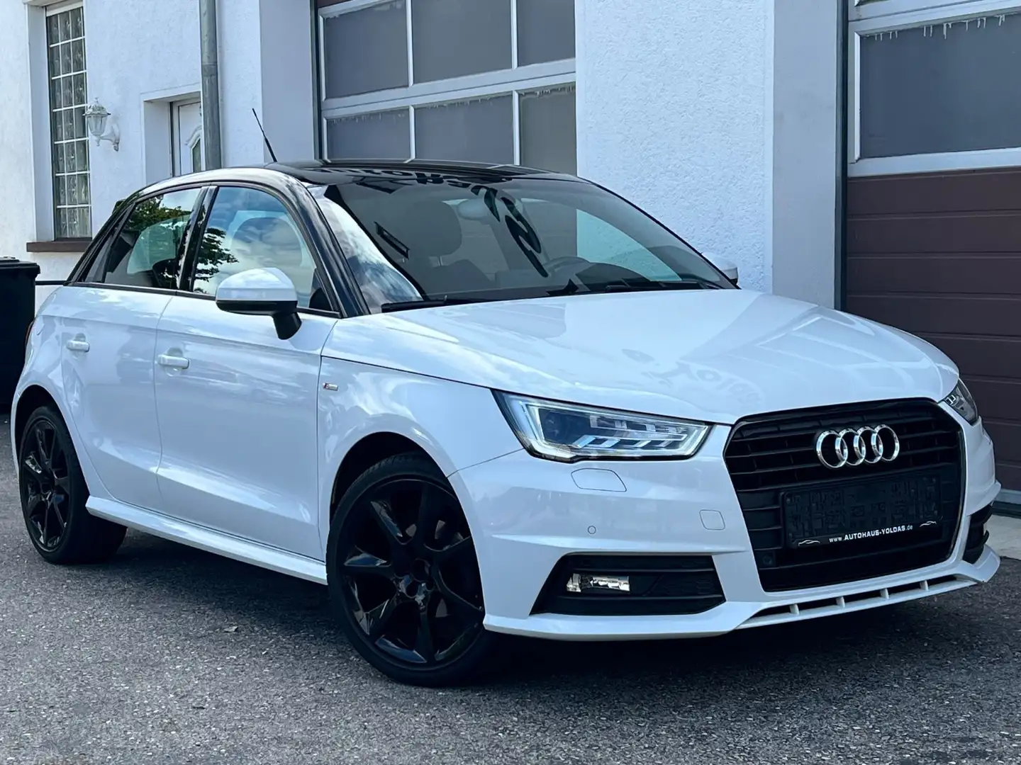 Audi A1 Sportback S-Line*Navi*Xen+*PDC*Sitzhz*S-Sitze Weiß - 1