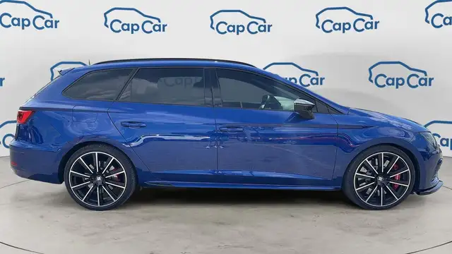 Seat Leon view 4