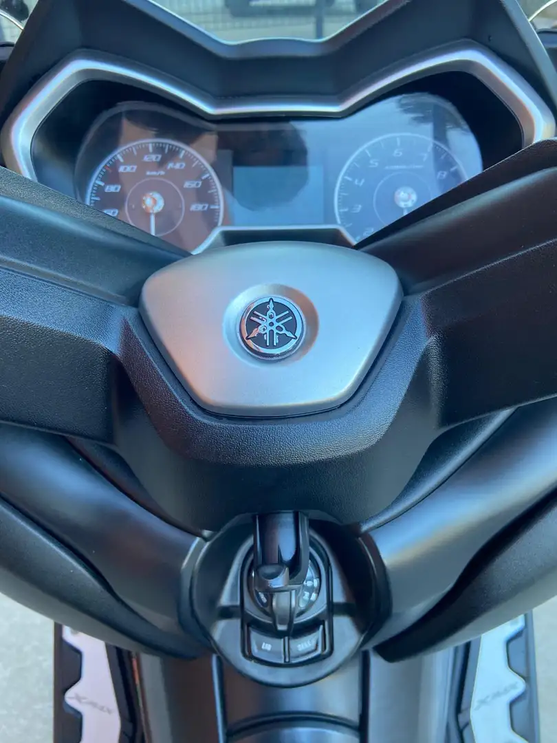 Yamaha X-Max 400 Negro - 2