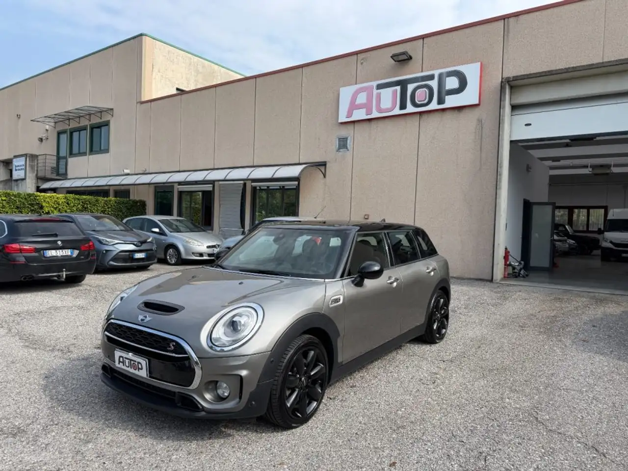 MINI Cooper Clubman