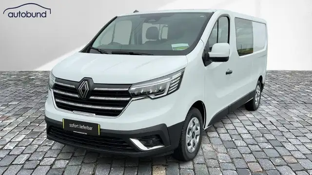 2025 Renault Trafic in White for sale