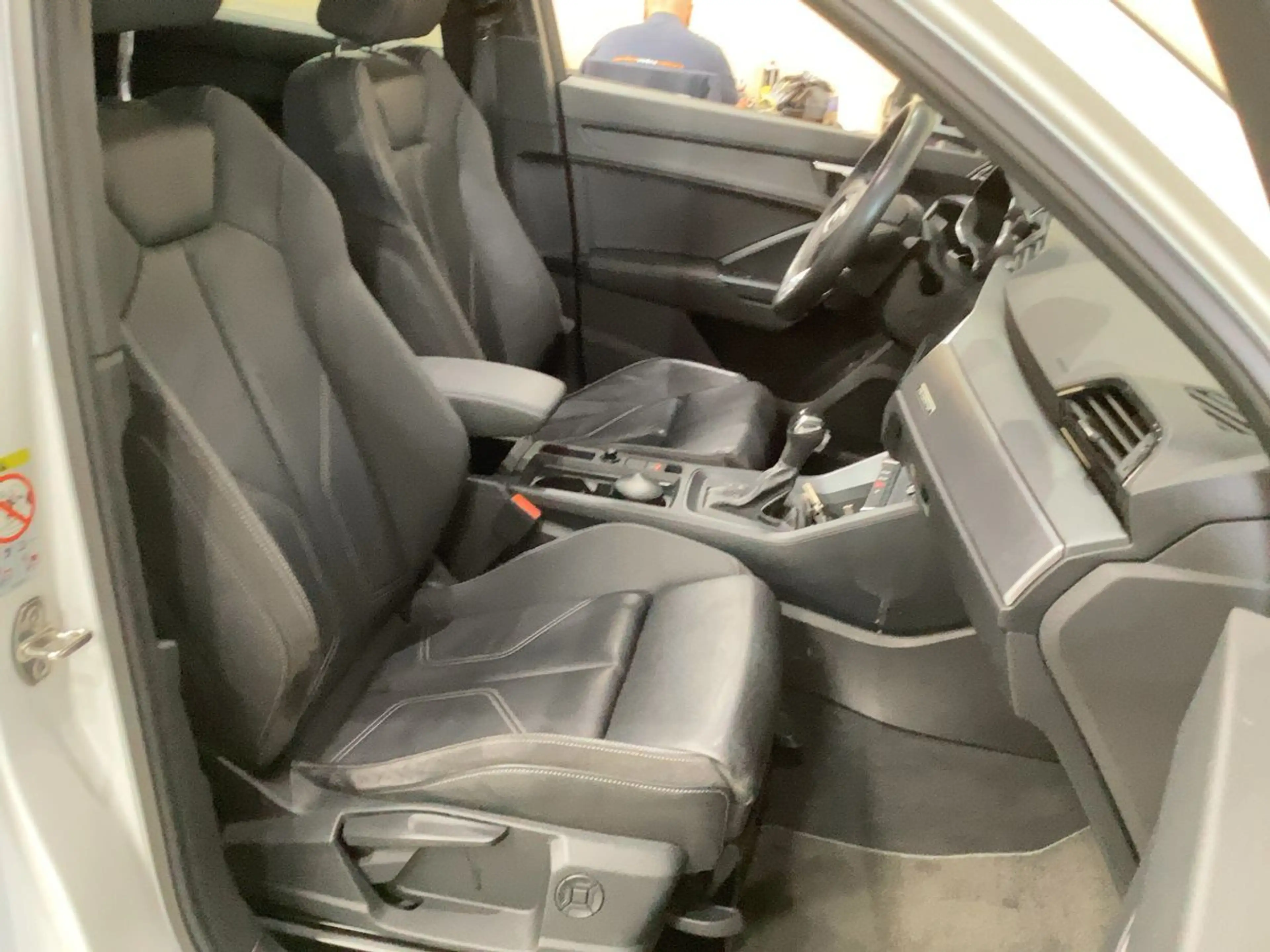 Audi Q3 40 TFSI quattro S line AHK 19" LED PANO — photo 5